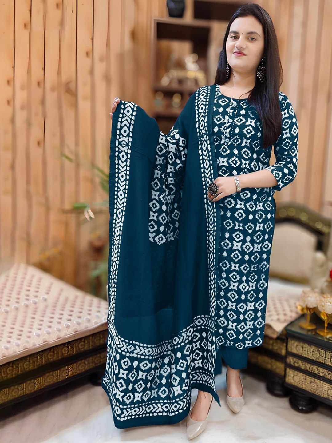 

KHODALCREATIN Ethnic Motifs Printed Straight Kurta With Trousers And Dupatta, Teal