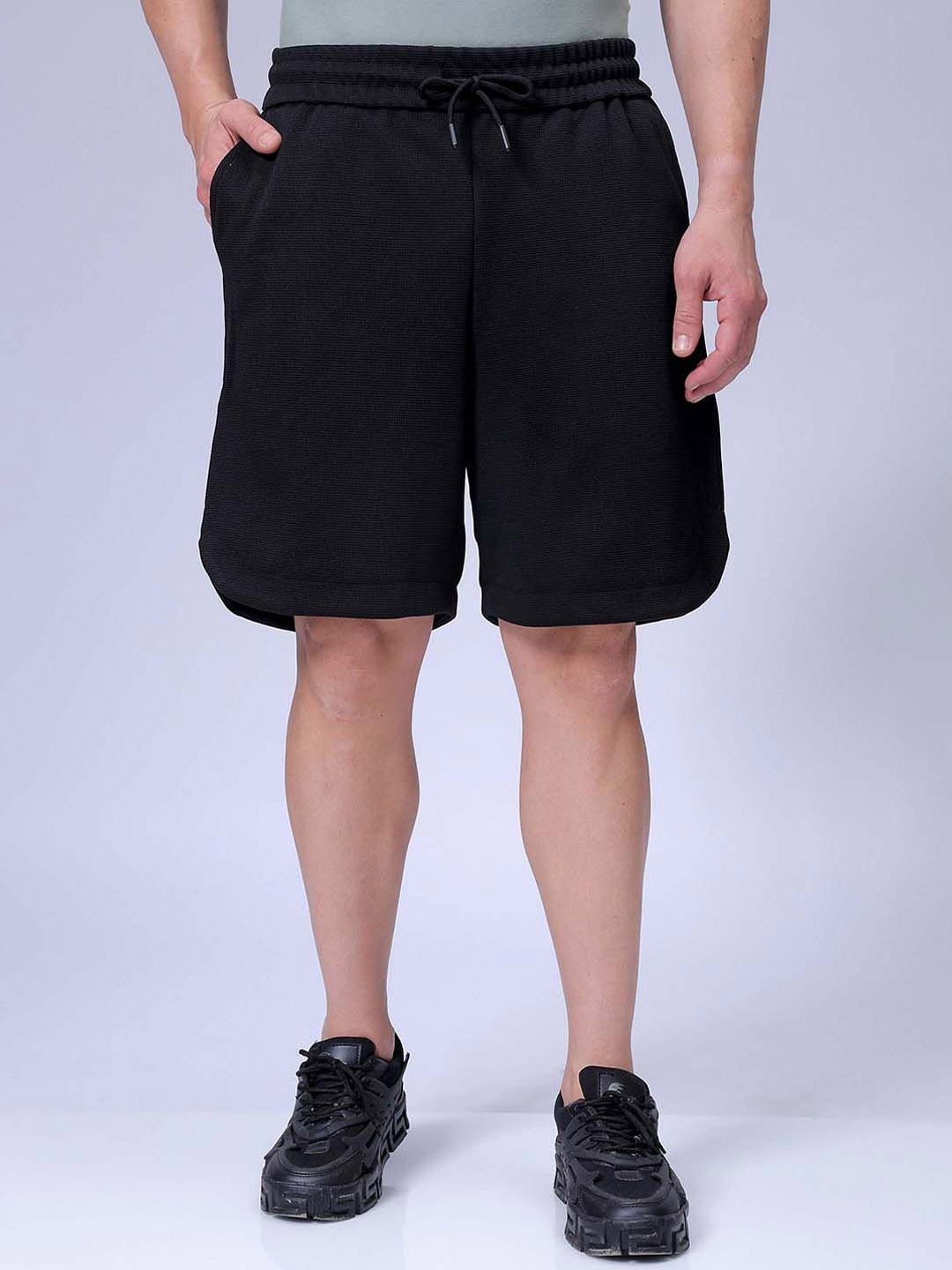 

The Indian Garage Co Men Regular Fit Mid-Rise Shorts, Black