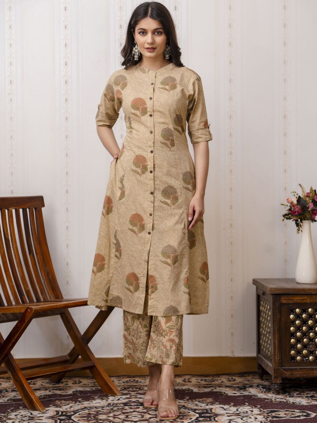 

MF Hayat Floral Printed Mandarin Collar Pure Cotton A-Line Kurta With Palazzo, Khaki