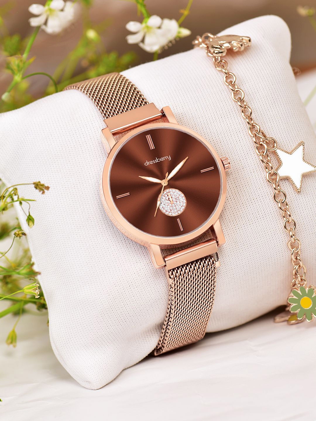 

DressBerry Women Analogue Watch Bracelet Gift Set DBWJ24 Set-44, Rose gold