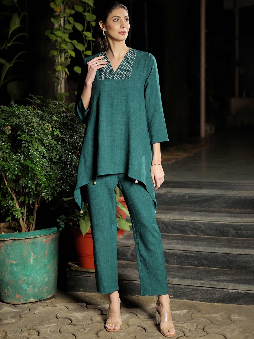 

Beom V-Neck Tunic with Trousers, Green