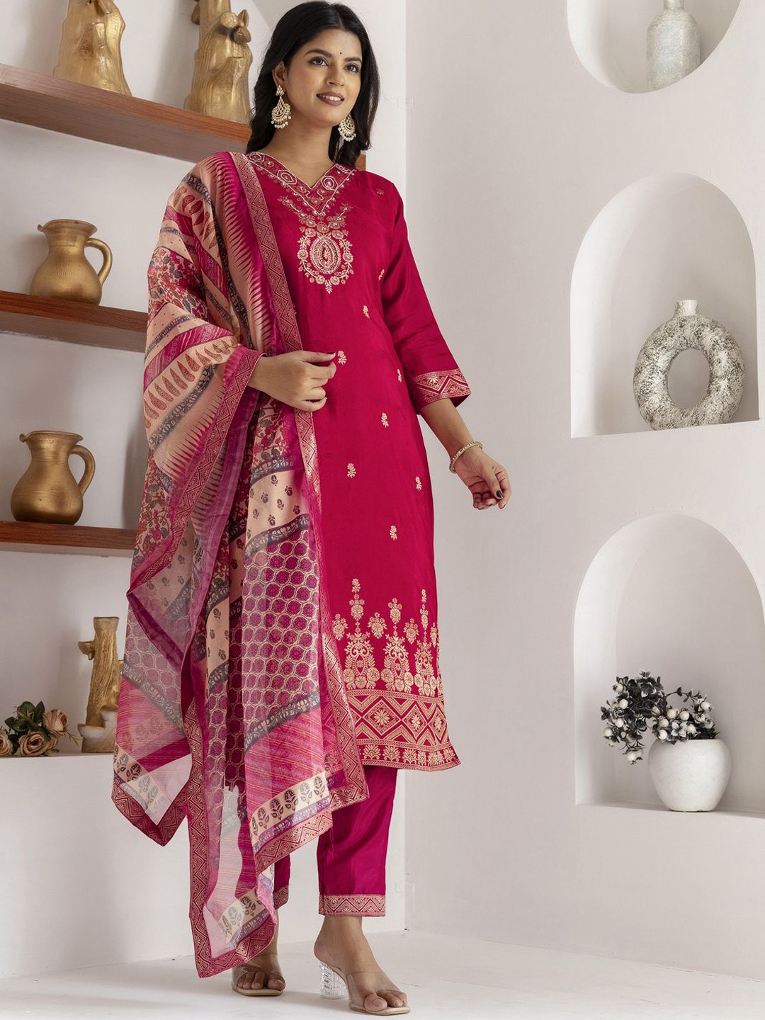 

VredeVogel Embroidered Woven Design Sequinned Jacquard Silk Kurta With Trousers & Dupatta, Pink