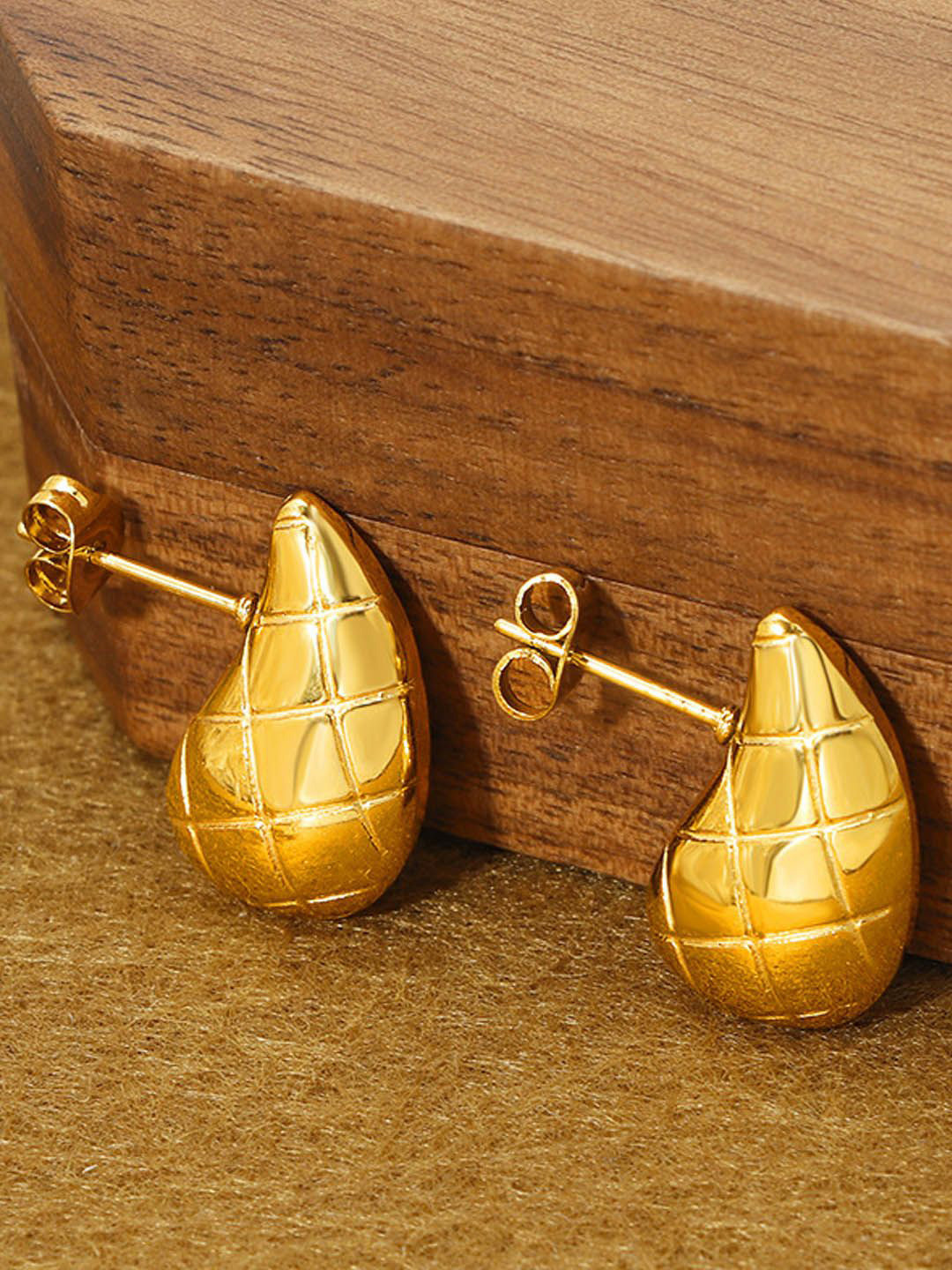 

StyleCast Elegant Gold Toned Tear Drop Studs