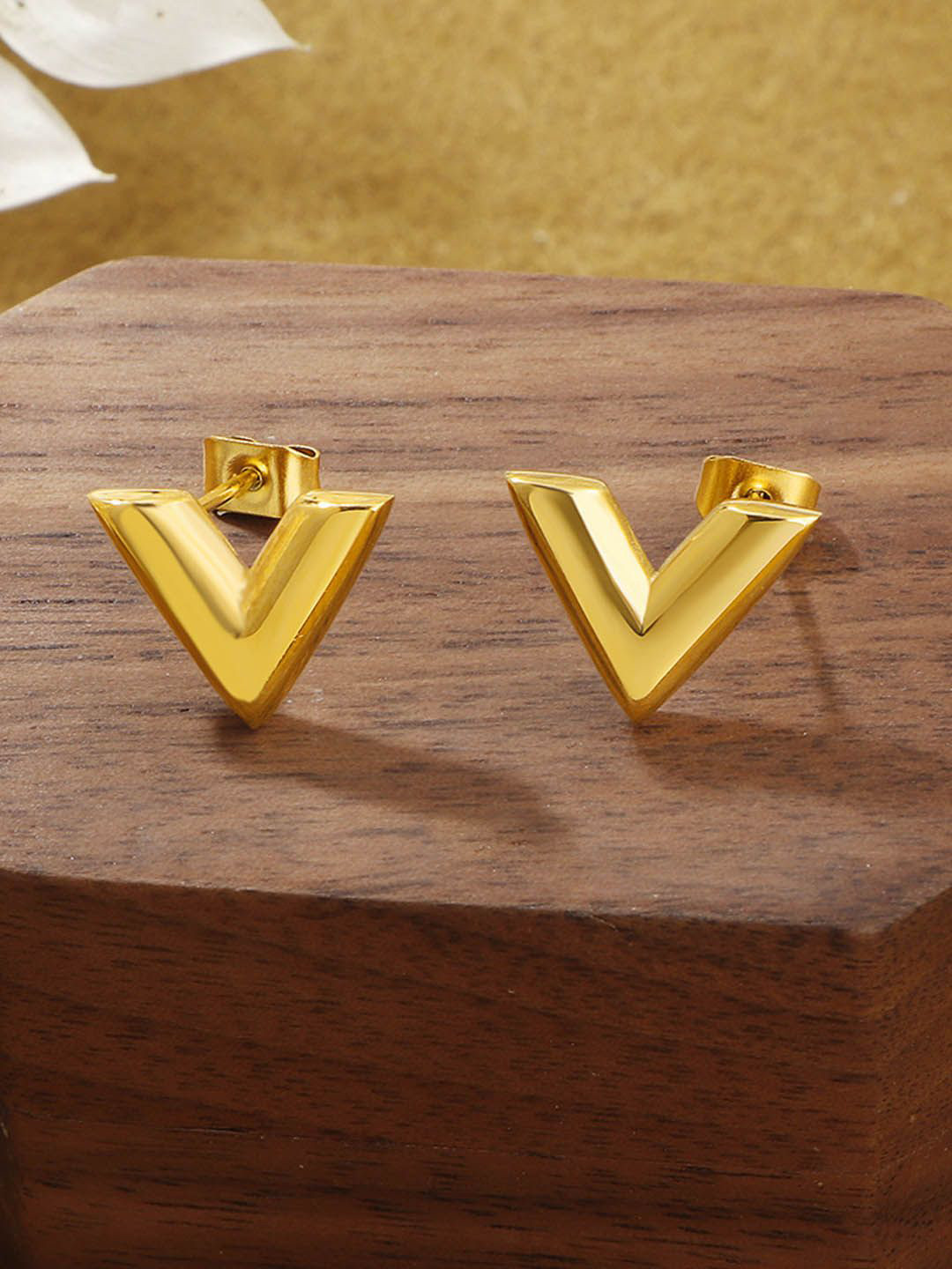 

StyleCast Contemporary Shaped Studs, Gold