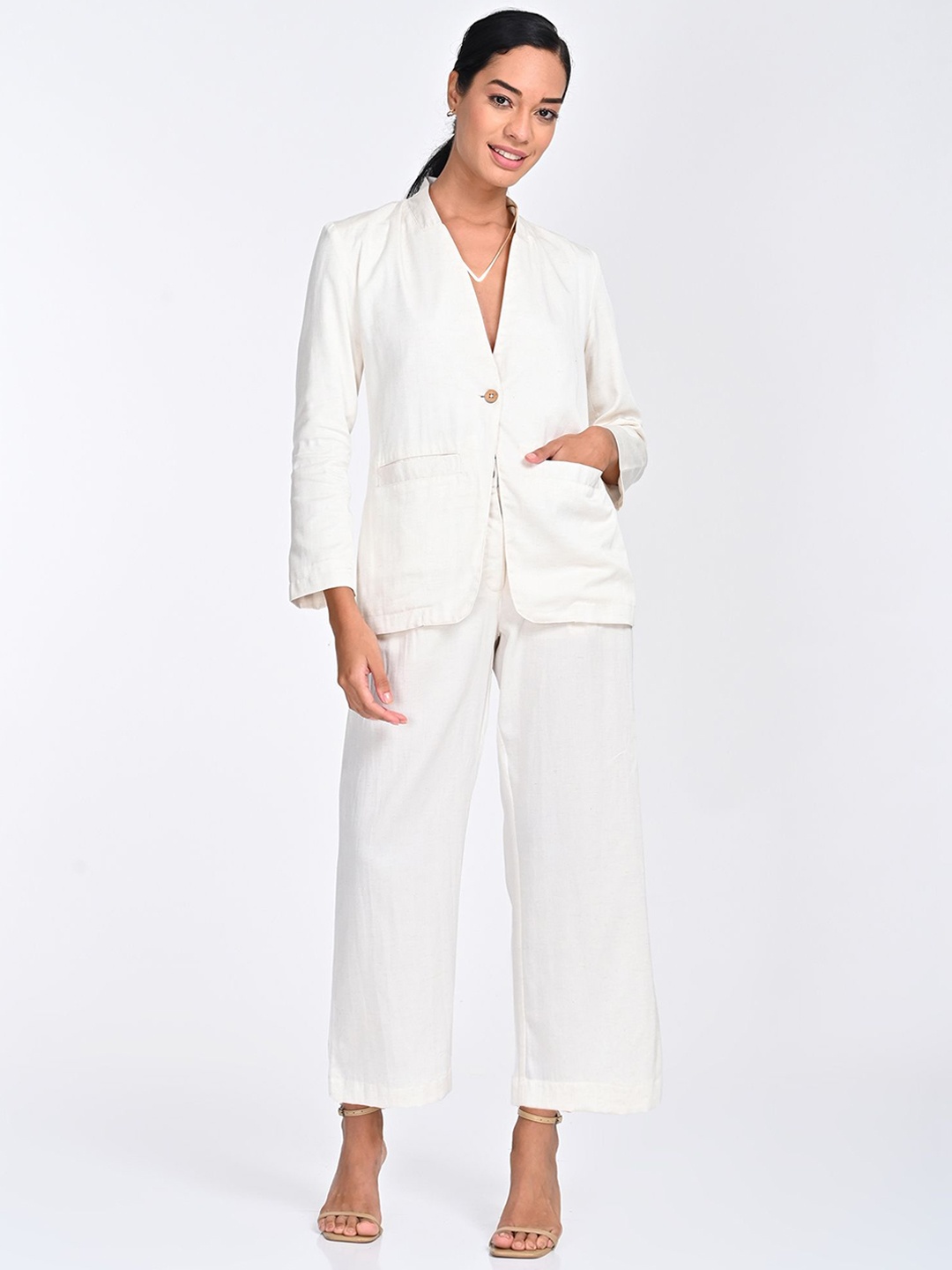 

Saltpetre V-neck Collar Blazer With Trousers, Cream