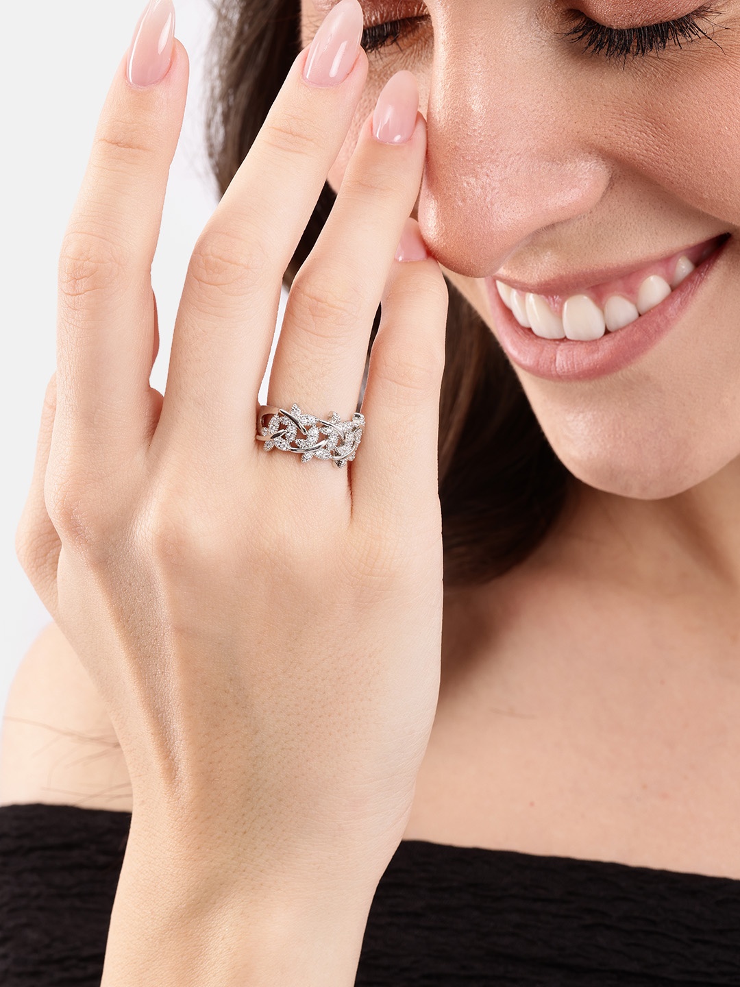 

DressBerry Women Stone-Studded Floral-Shaped Finger Ring, Silver