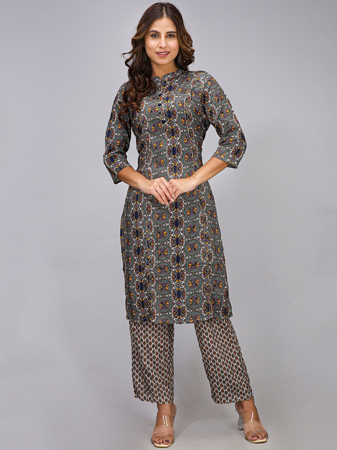 

Krimmple Ethnic Motifs Printed Mandarin Collar Straight Kurta With Trousers, Black