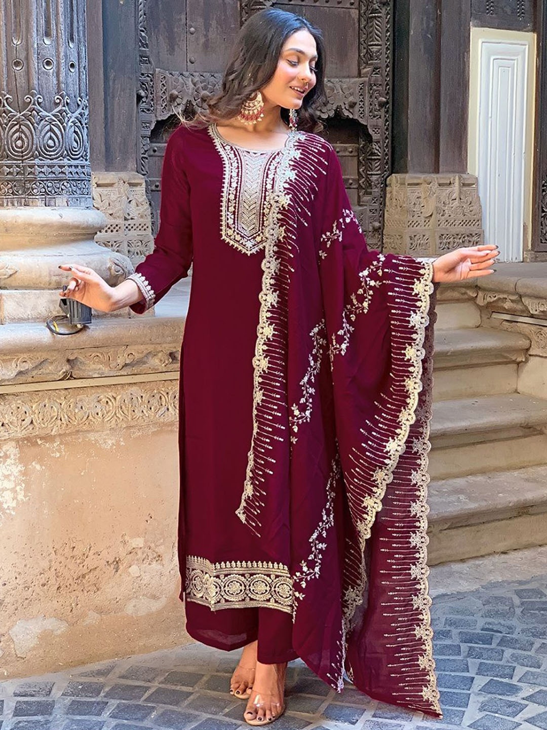 

BAESD Floral Embroidered Sequnnied Straight Kurta With Trousers And Dupatta, Red