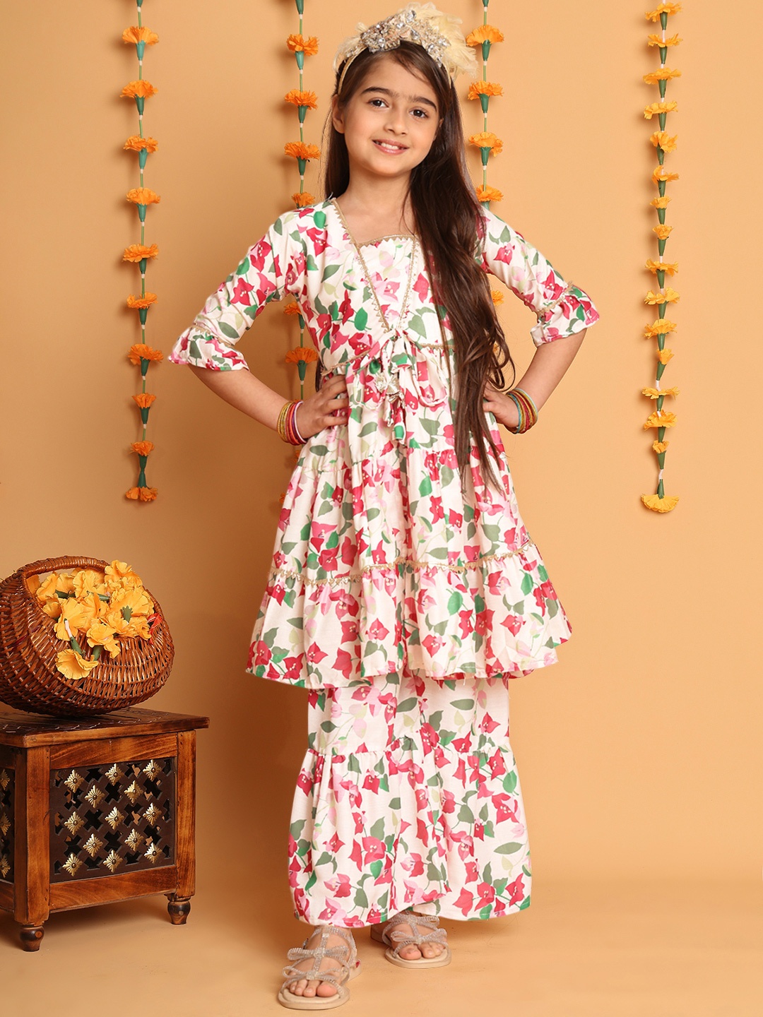 

Little Zing Girls Floral Printed Gotta Patti Kurta with Sharara Sets, Off white