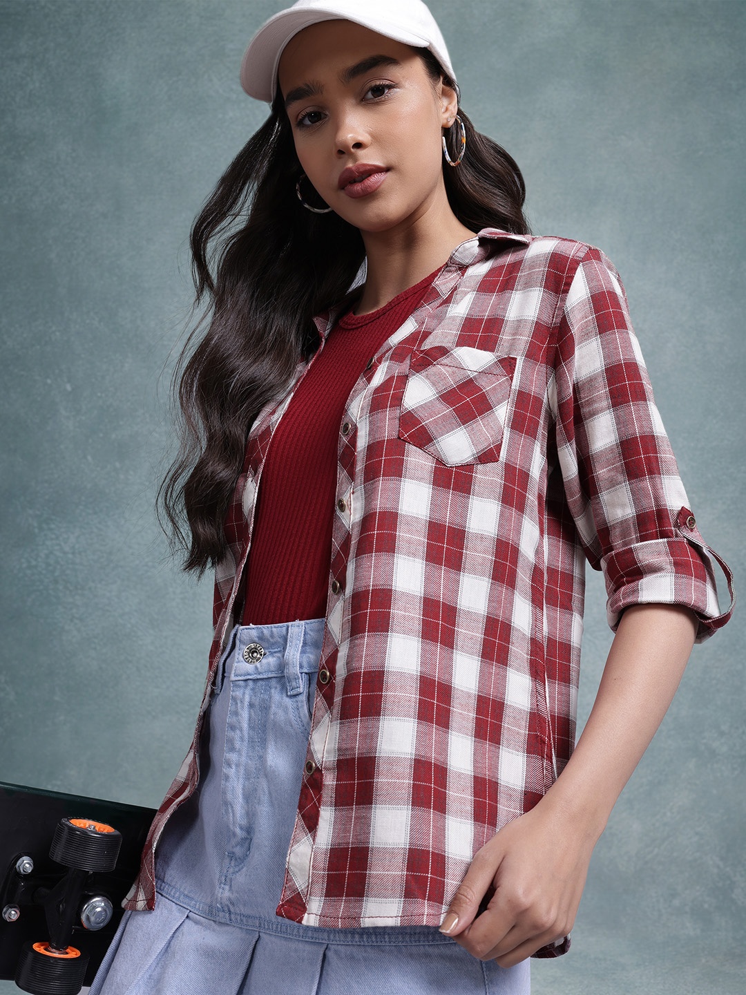 

The Roadster Lifestyle Co. Pure Cotton Checked Casual Shirt, Red