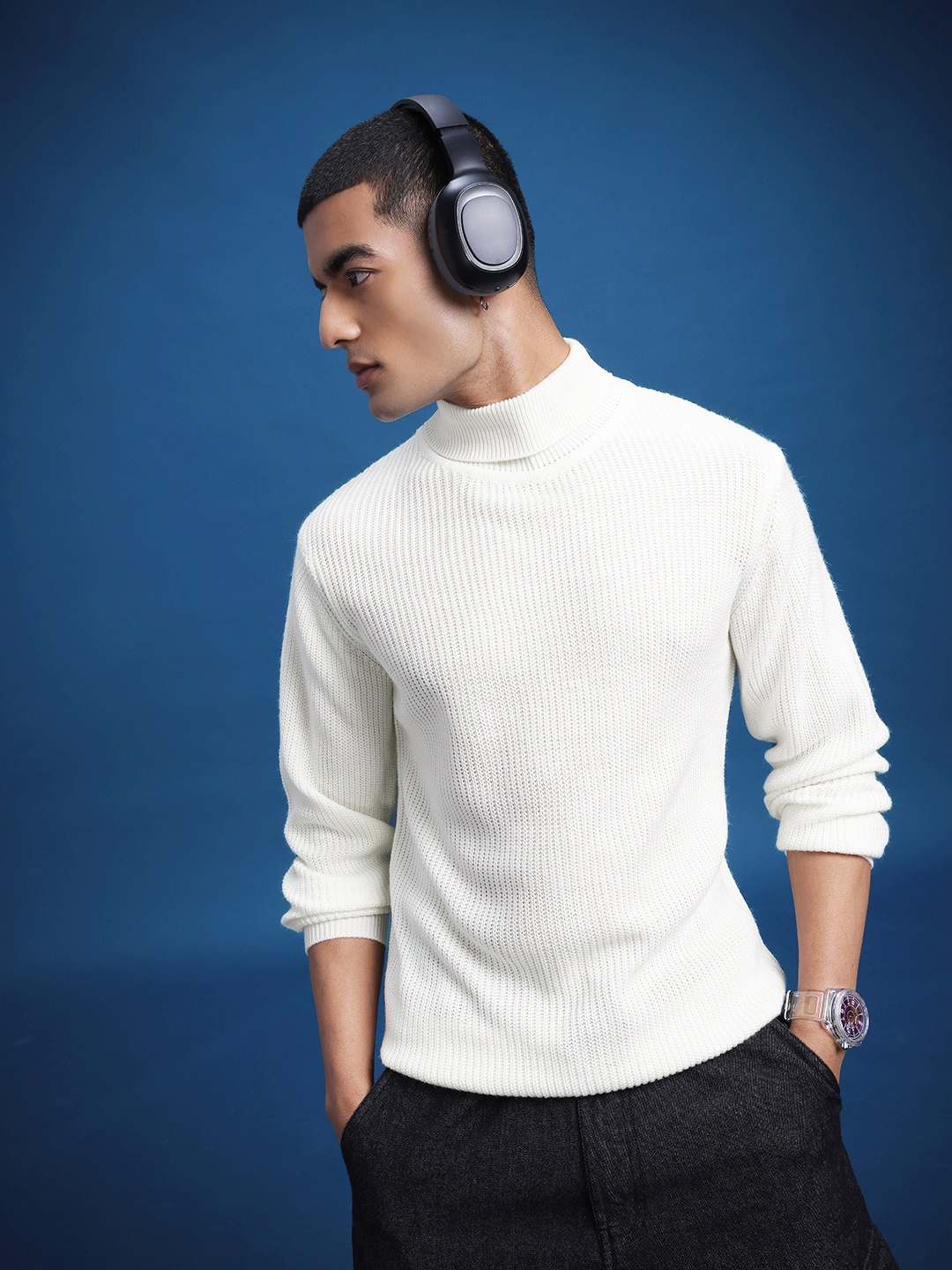 

The Roadster Lifestyle Co. Turtle Neck Ribbed Pullover, White