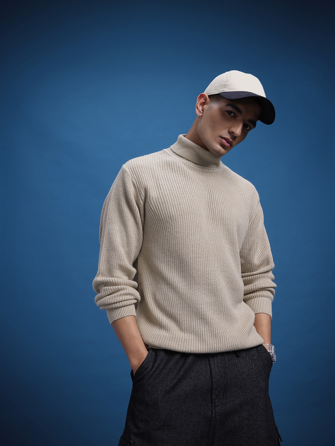 

The Roadster Lifestyle Co. Solid Turtle Neck Pullover, Beige