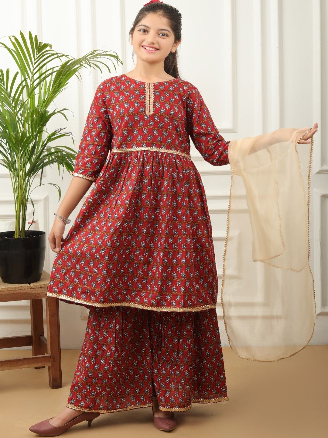 

BAESD Girls Floral Printed Empire Gotta Patti Kurta with Palazzos & With Dupatta, Maroon