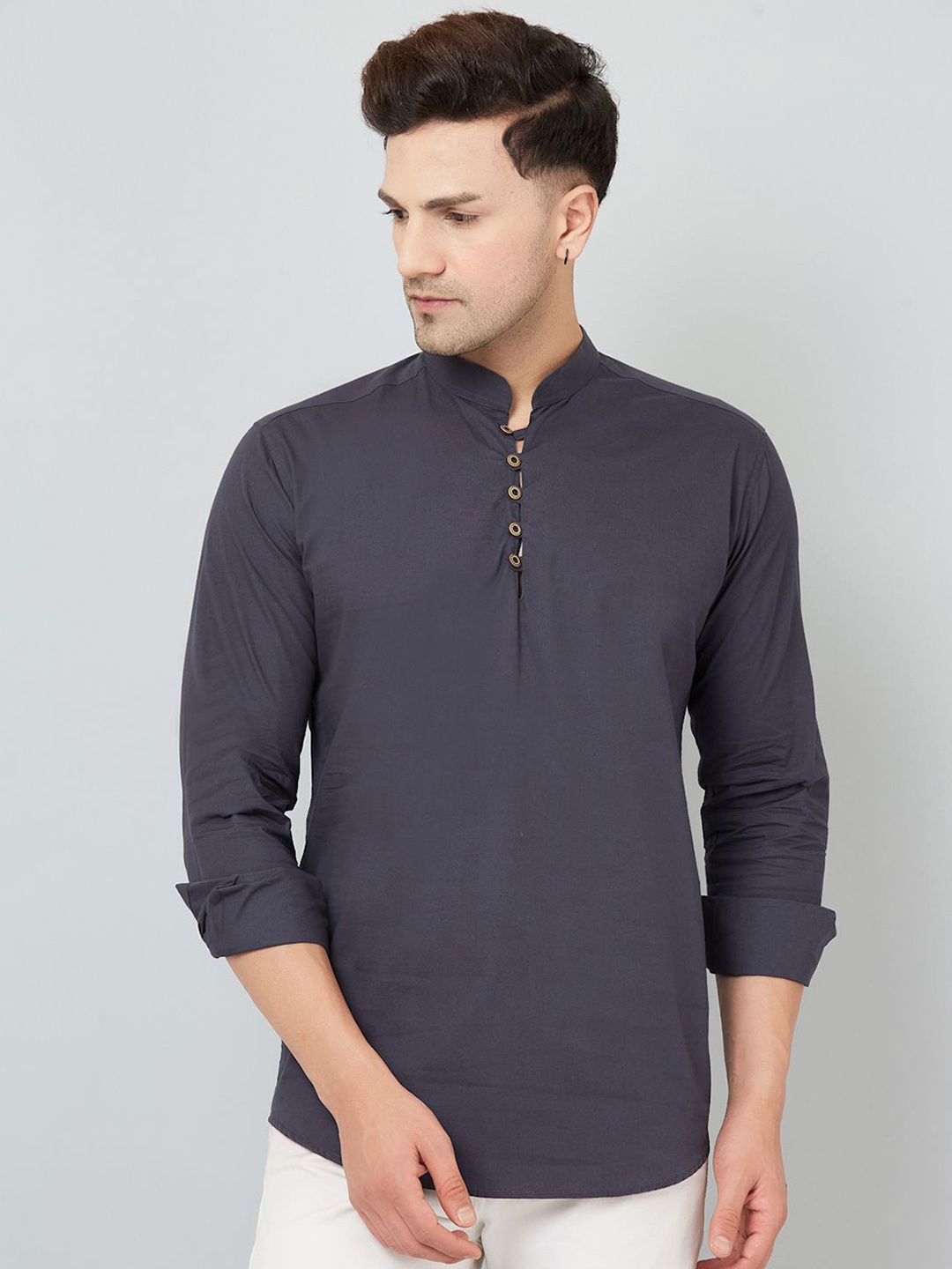 

Le Mec Mandarin Collar Rolled-Up Sleeves Silm Fit Short Straight Pure Cotton Kurta, Grey