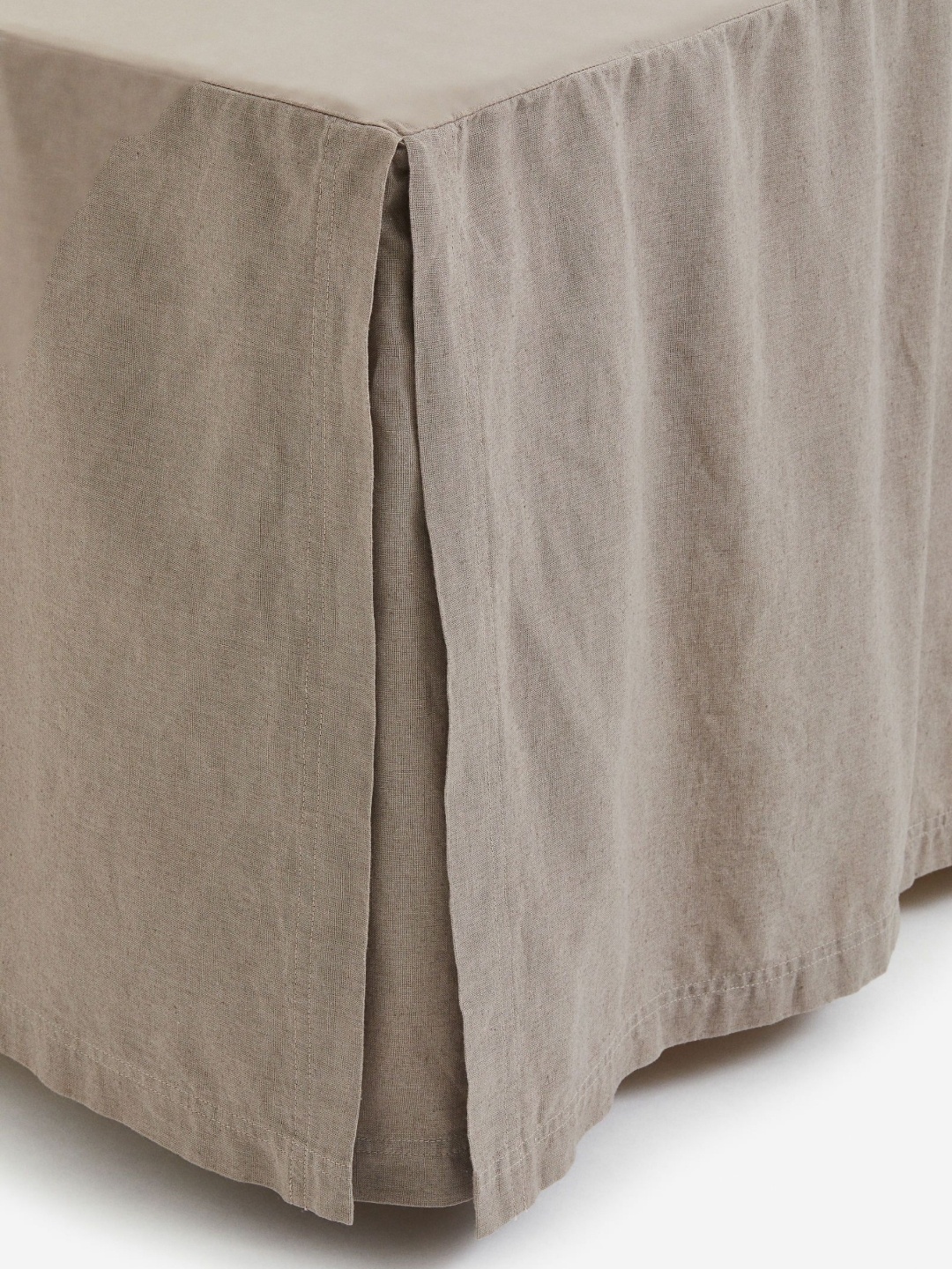 

H&M Linen-Blend Double/King Valance, Beige