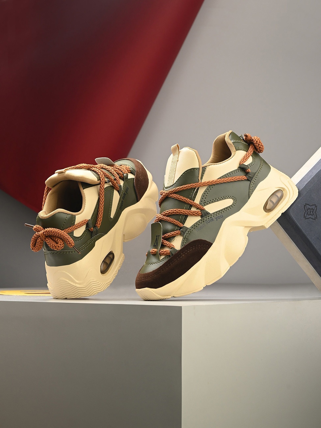 

Layasa Men Sneakers, Green