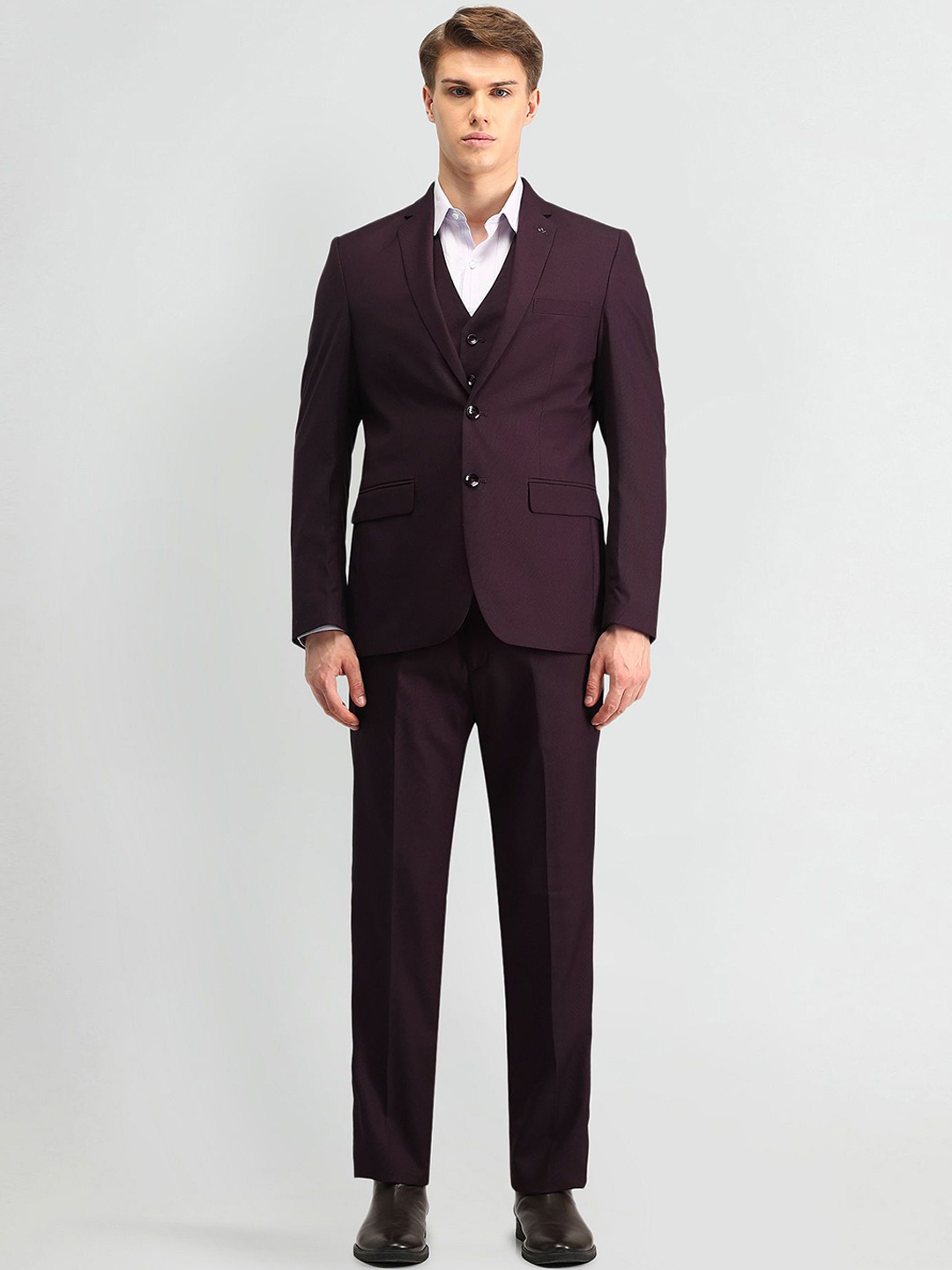 

Arrow Men Solid Long Sleeves Suits, Red