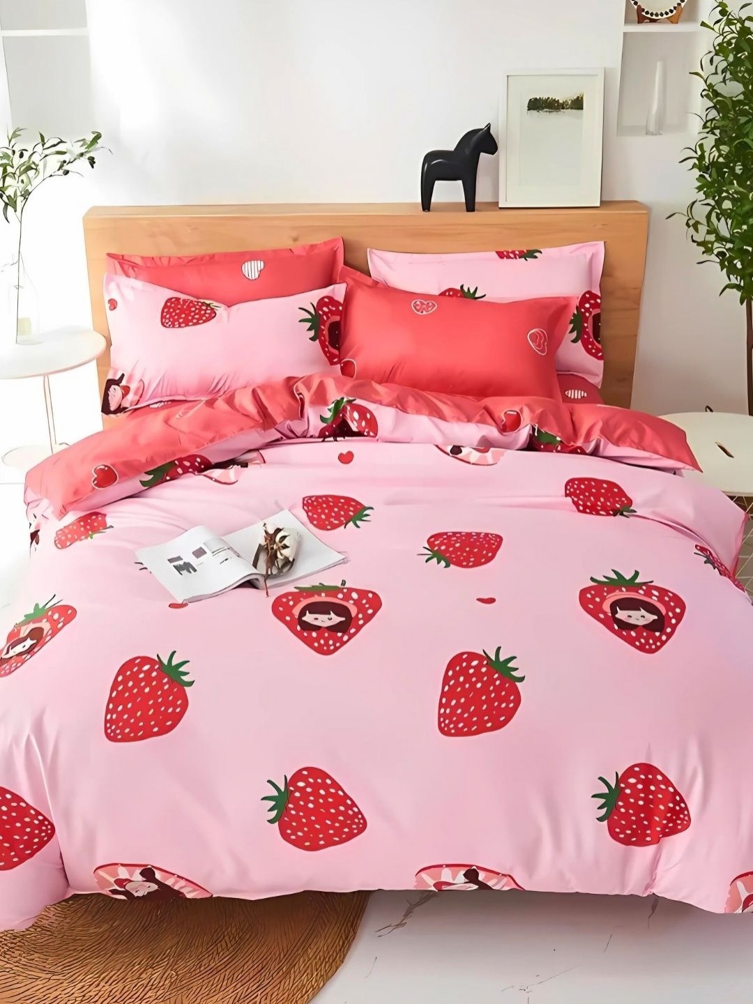 

Famyo Pink & Red 5 Pieces Quirky Printed Microfiber Double King Regular Bedding Set