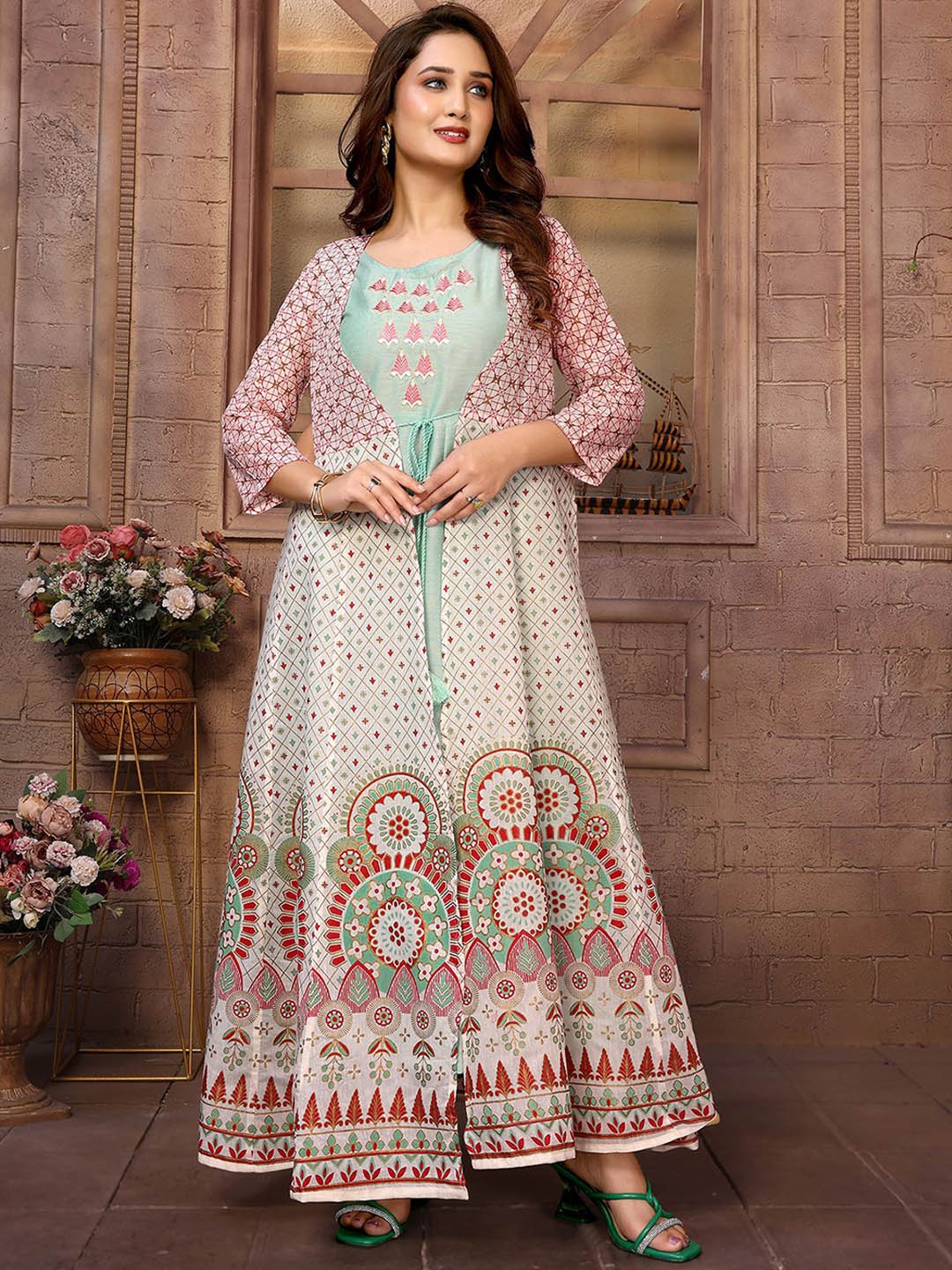 

Rangita Floral Printed Round Neck Chanderi Silk Anarkali Kurta, Green