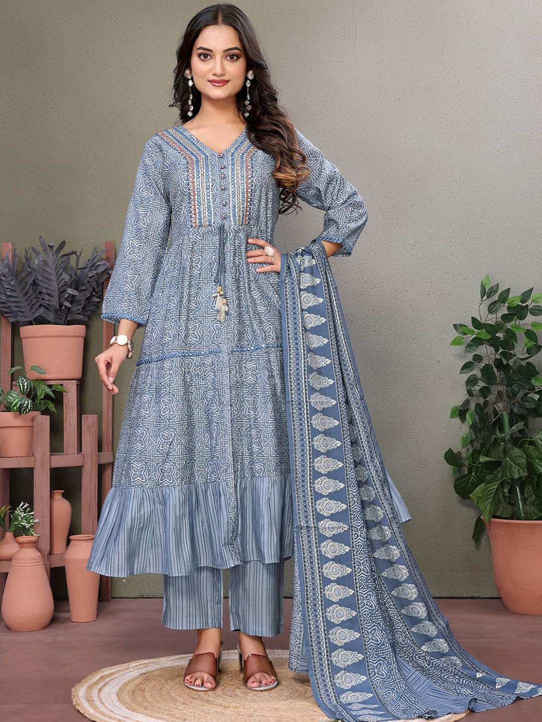 

Rangita Ethnic Motifs Printed Mirror Work V Neck Tiered Kurta With Trousers And Dupatta, Grey