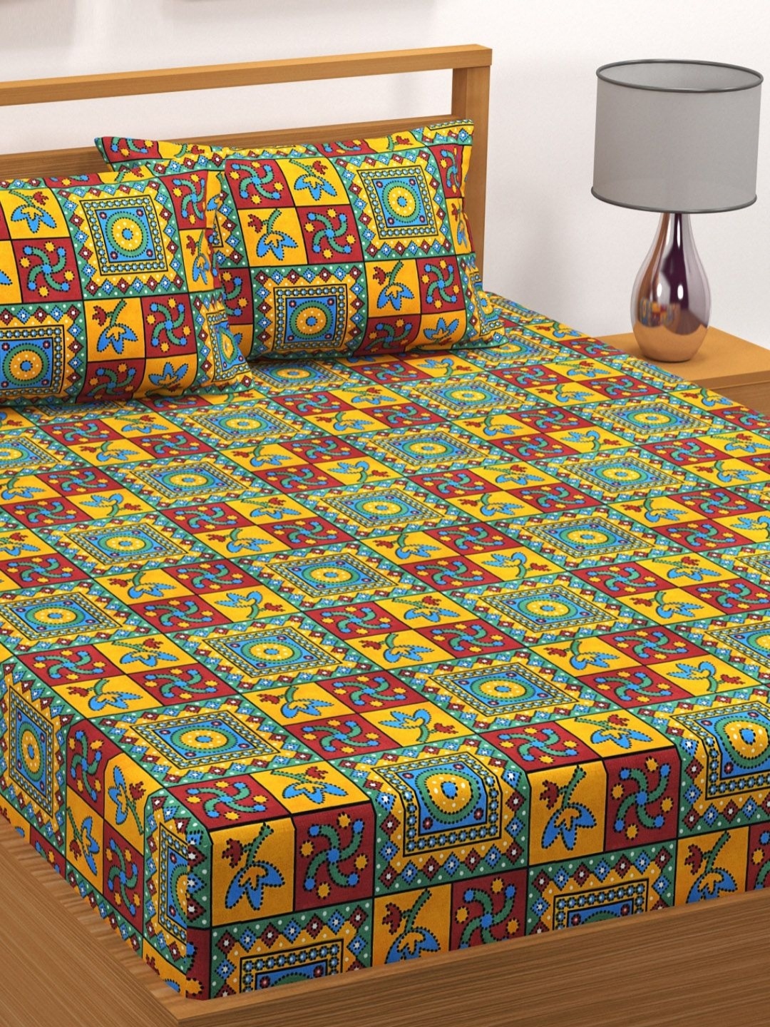 

VAS COLLECTIONS Yellow Ethnic Motifs Printed Microfiber 144TC Queen Bedsheet Set
