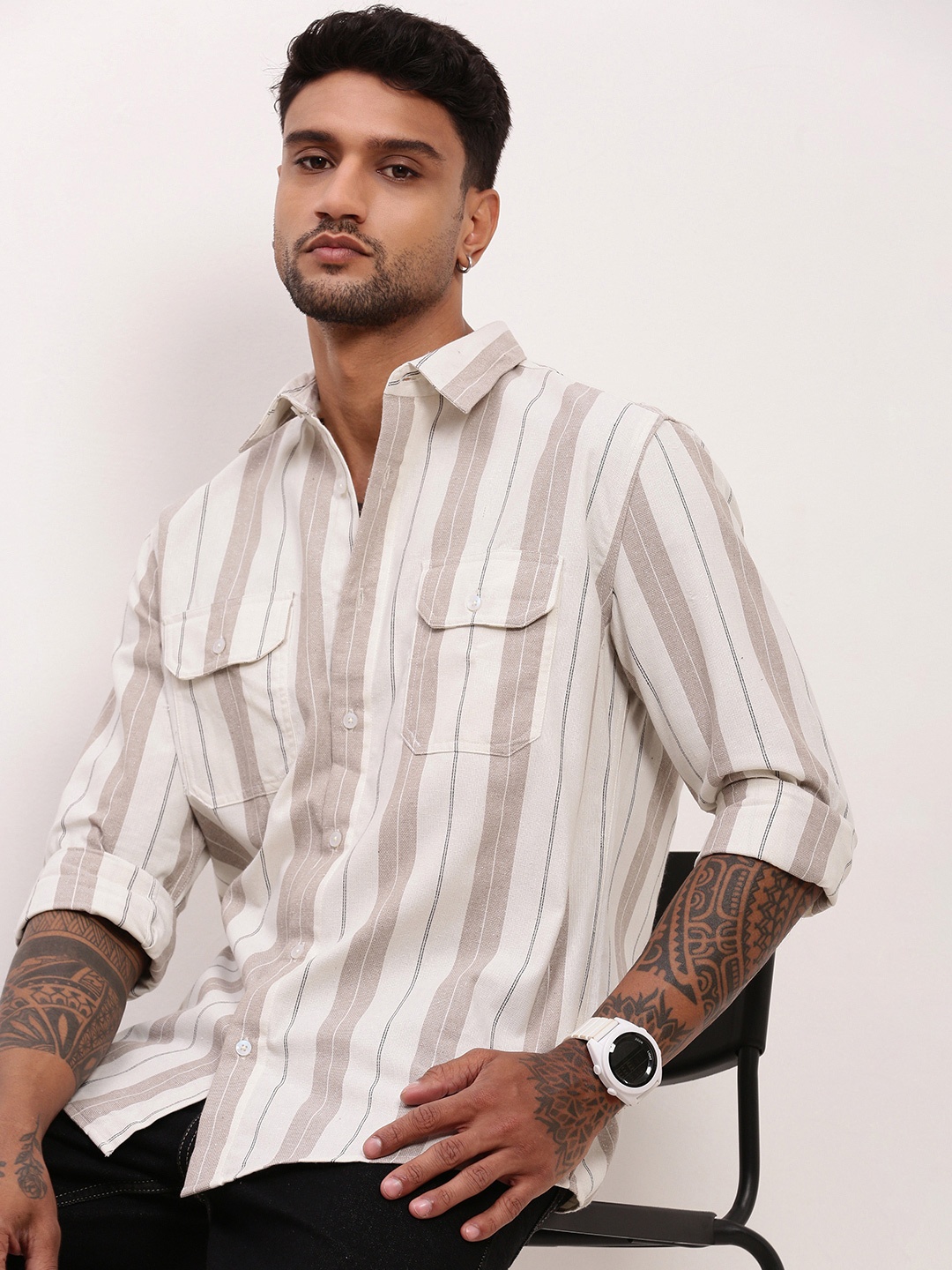 

SHOWOFF Men Comfort Slim Fit Spread Collar Vertical Striped Cotton Casual Shirt, White