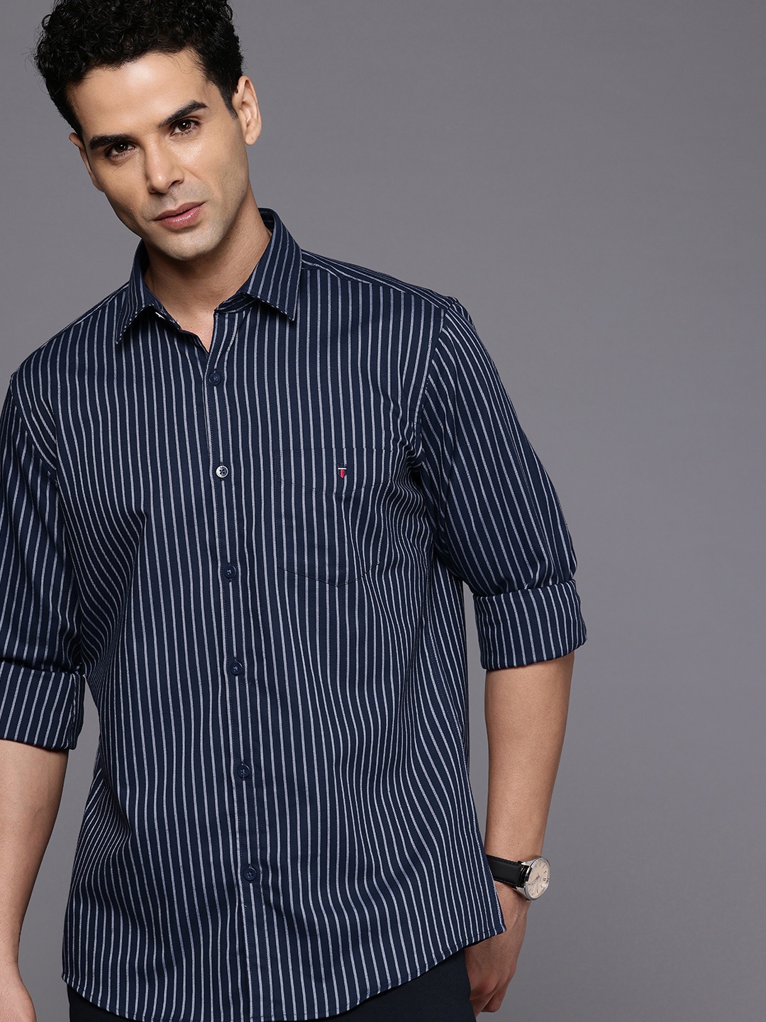 

Louis Philippe Sport Slim Fit Self Striped Pure Cotton Casual Shirt, Navy blue