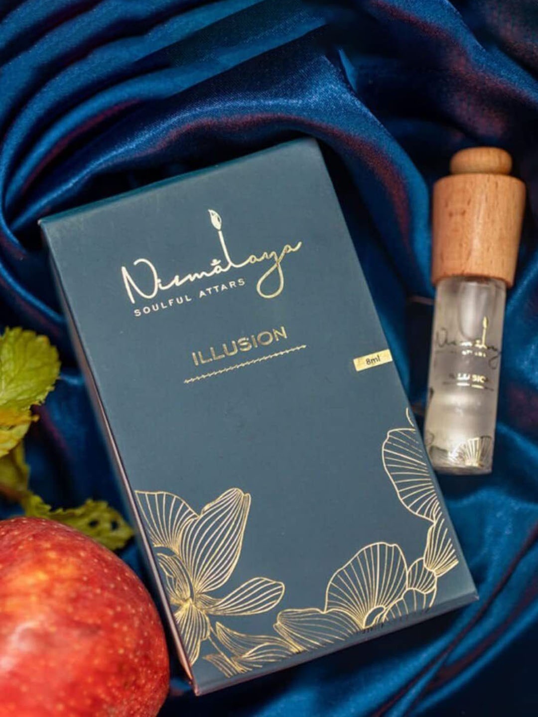 

Nirmalaya Illusion Long Lasting Attar For Men - 8ml, White