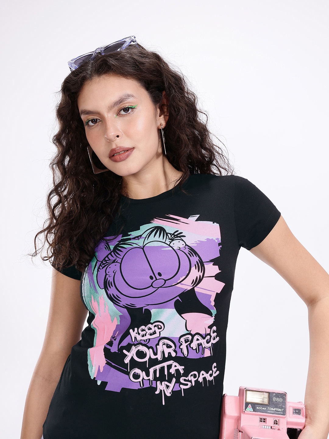 

Kook N Keech Garfield Printed T-shirt, Black