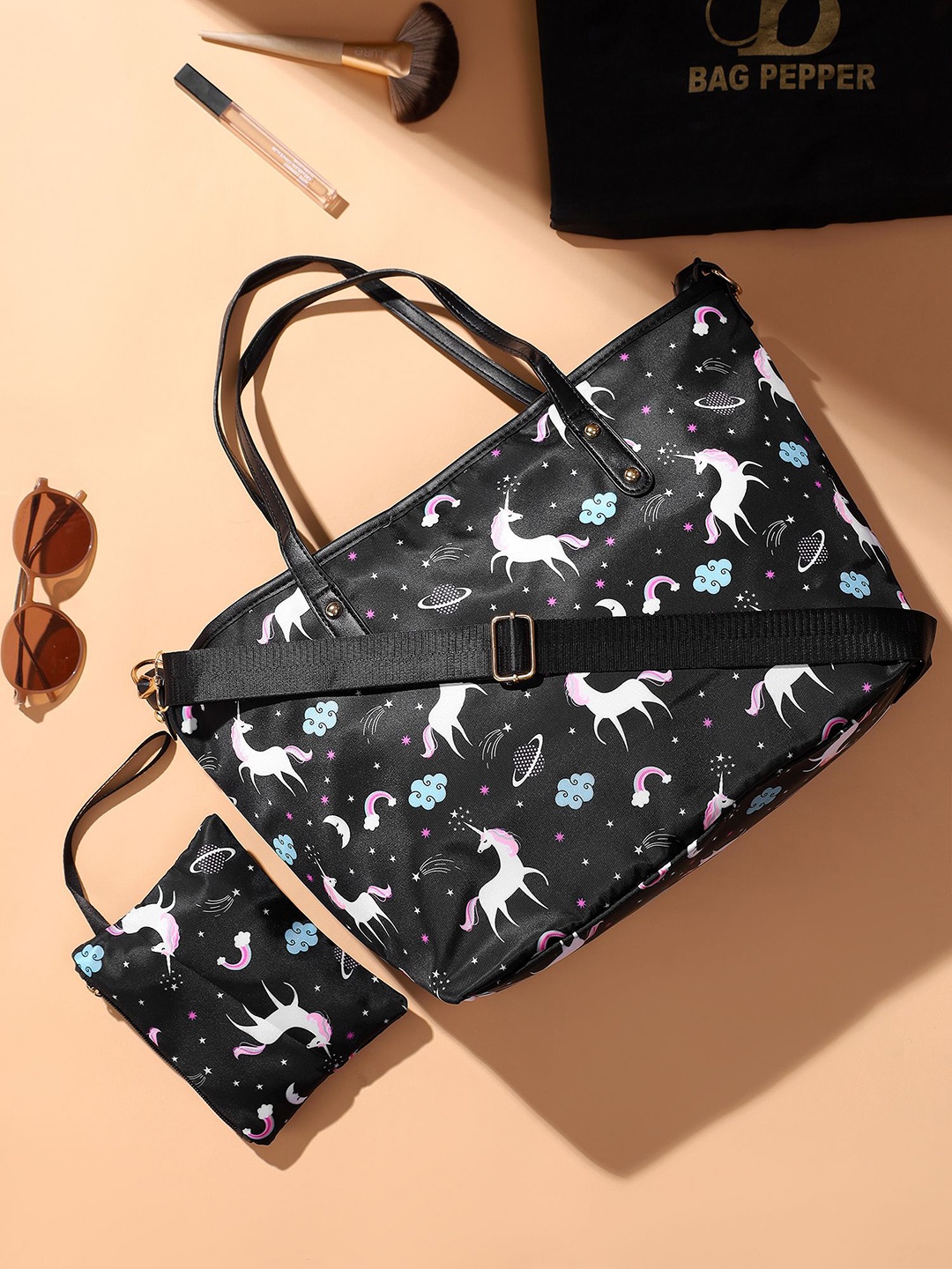 

Bag Pepper Graphic Printed Structured Tote Bag, Black