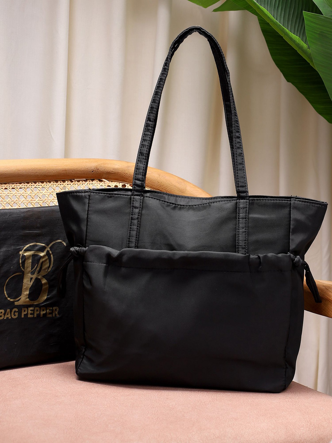 

Bag Pepper Solid Structured Tote Bag, Black