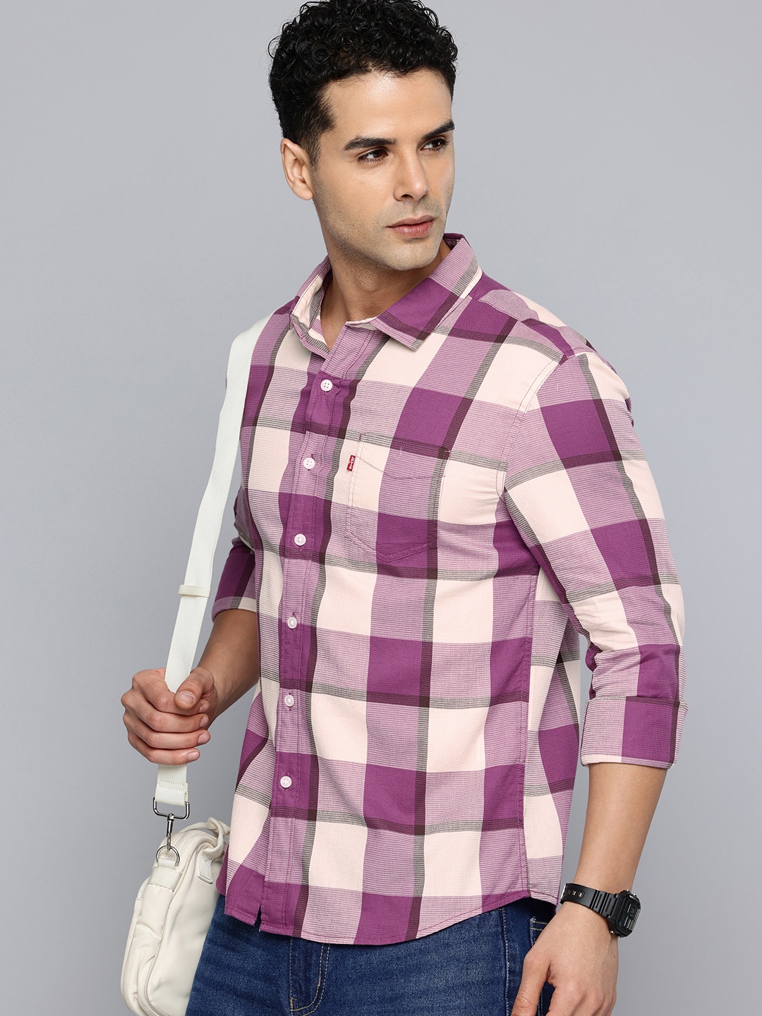 

Levis Slim Fit Checked Pure Cotton Casual Shirt, Purple