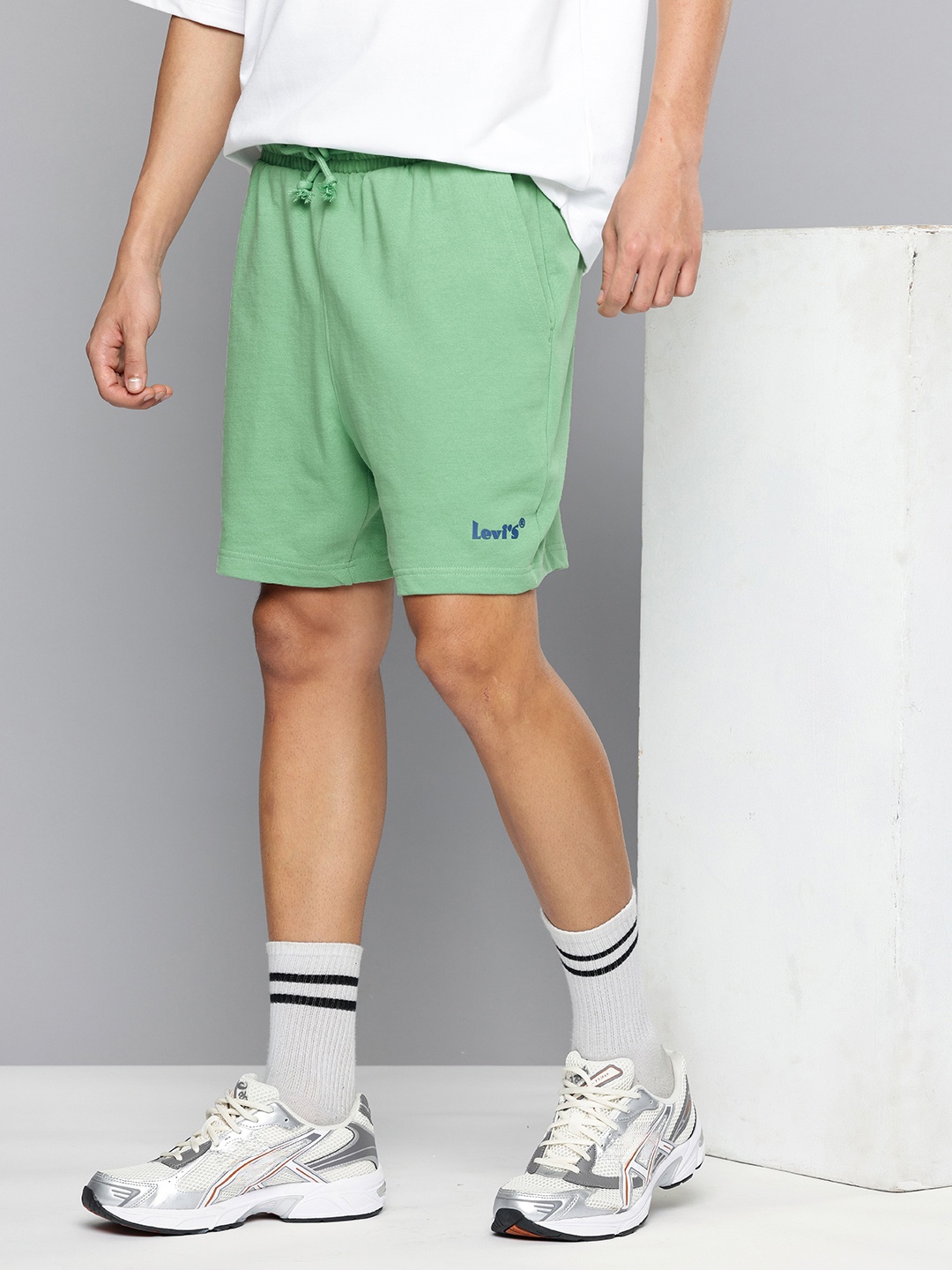 

Levis Men Pure Cotton Typography Printed Shorts, Green