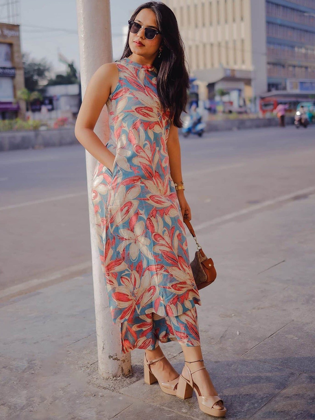 

Anni Designer Floral Printed A-Line Kurta With Palazoo, Blue