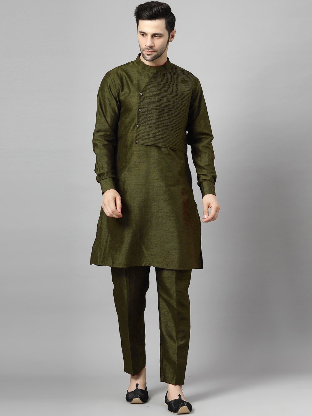 

Utsav Fashion Mandarin Collar Pleated Straight Kurta With Trousers, Olive