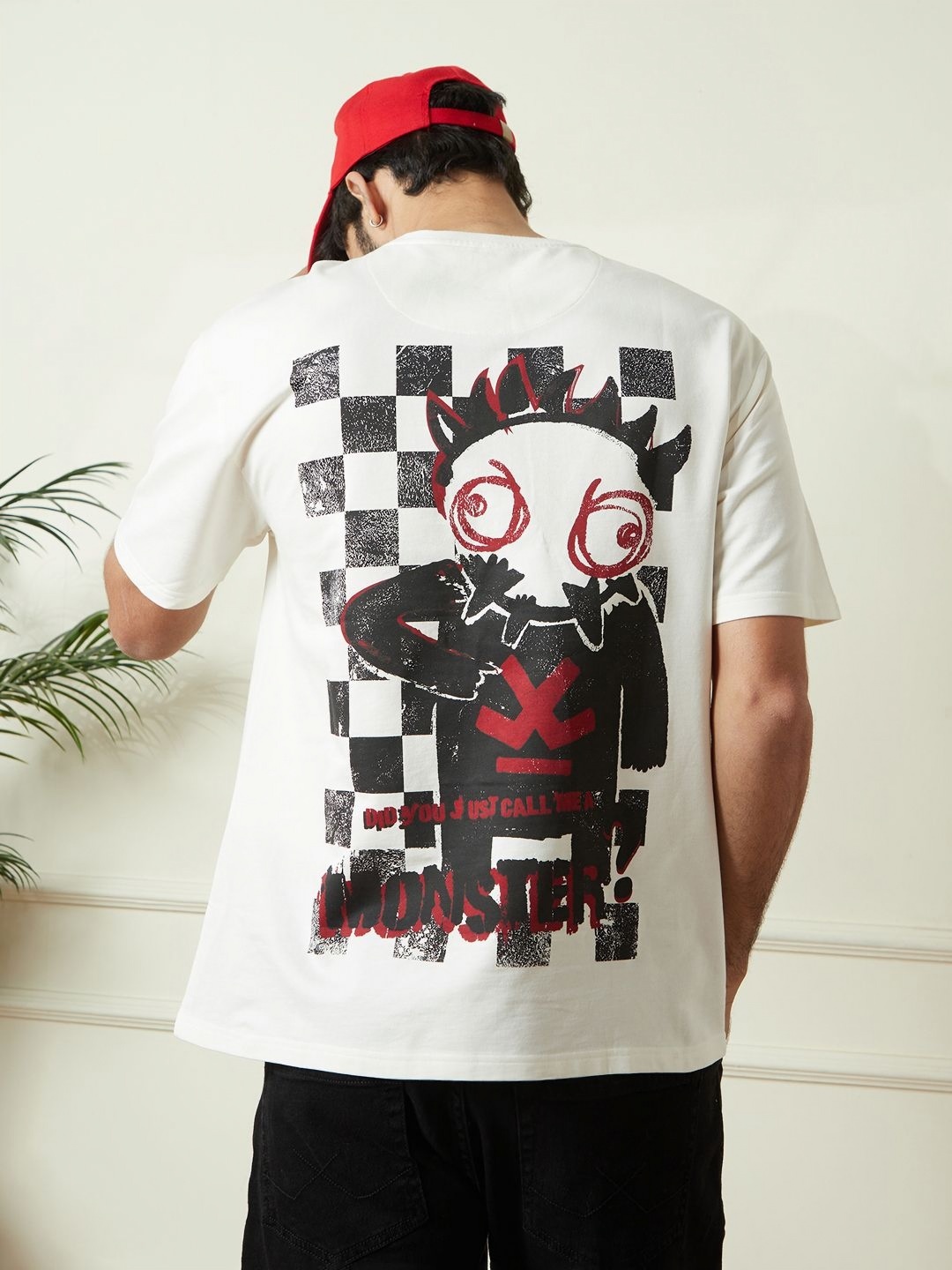 

WROGN Men Graphic Printed Round Neck Cotton Relaxed Fit T-shirt, Off white