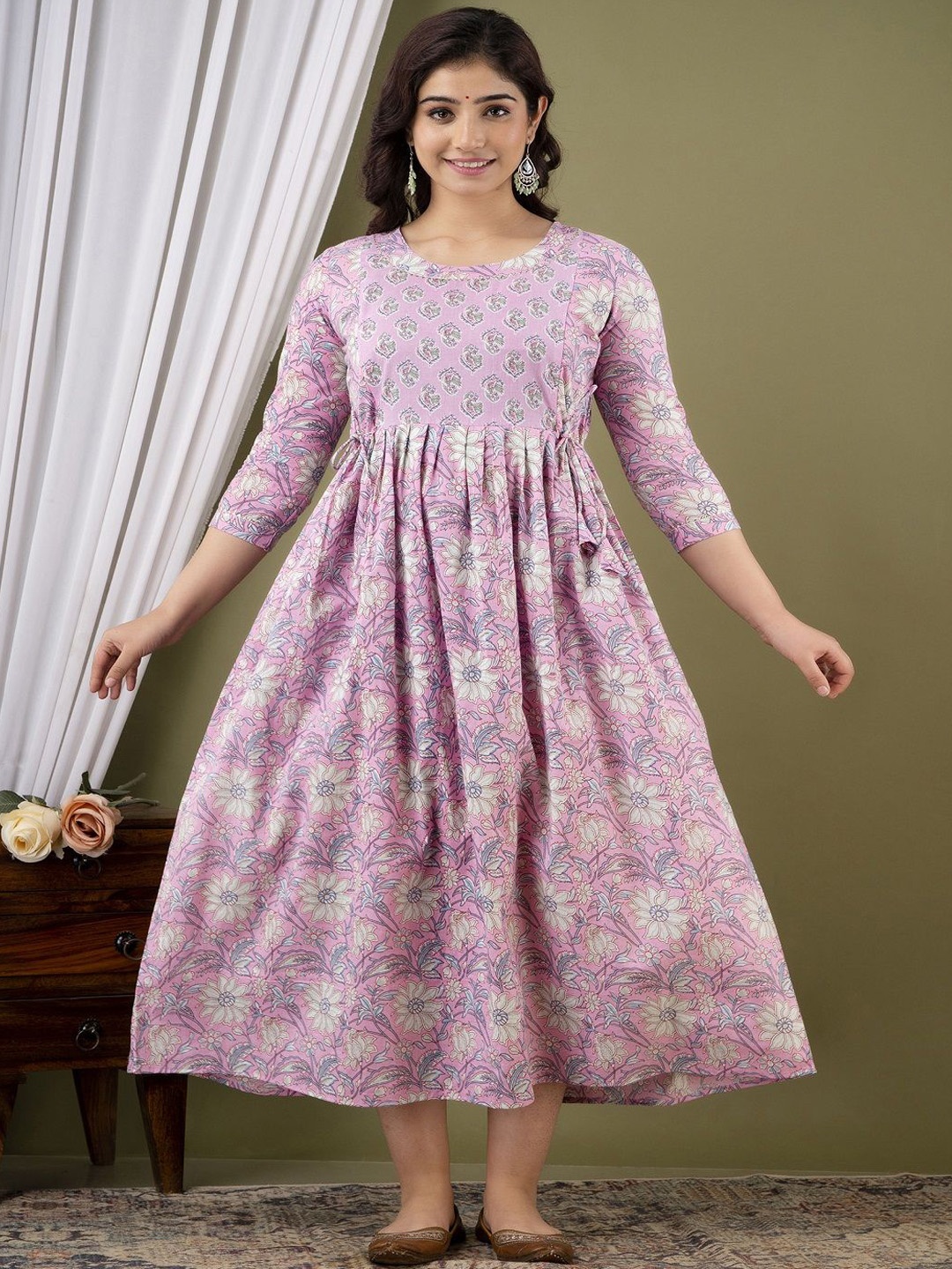 

Nevisha Style Floral Printed Round Neck Maternity Cotton Fit and Flare Dress, Pink