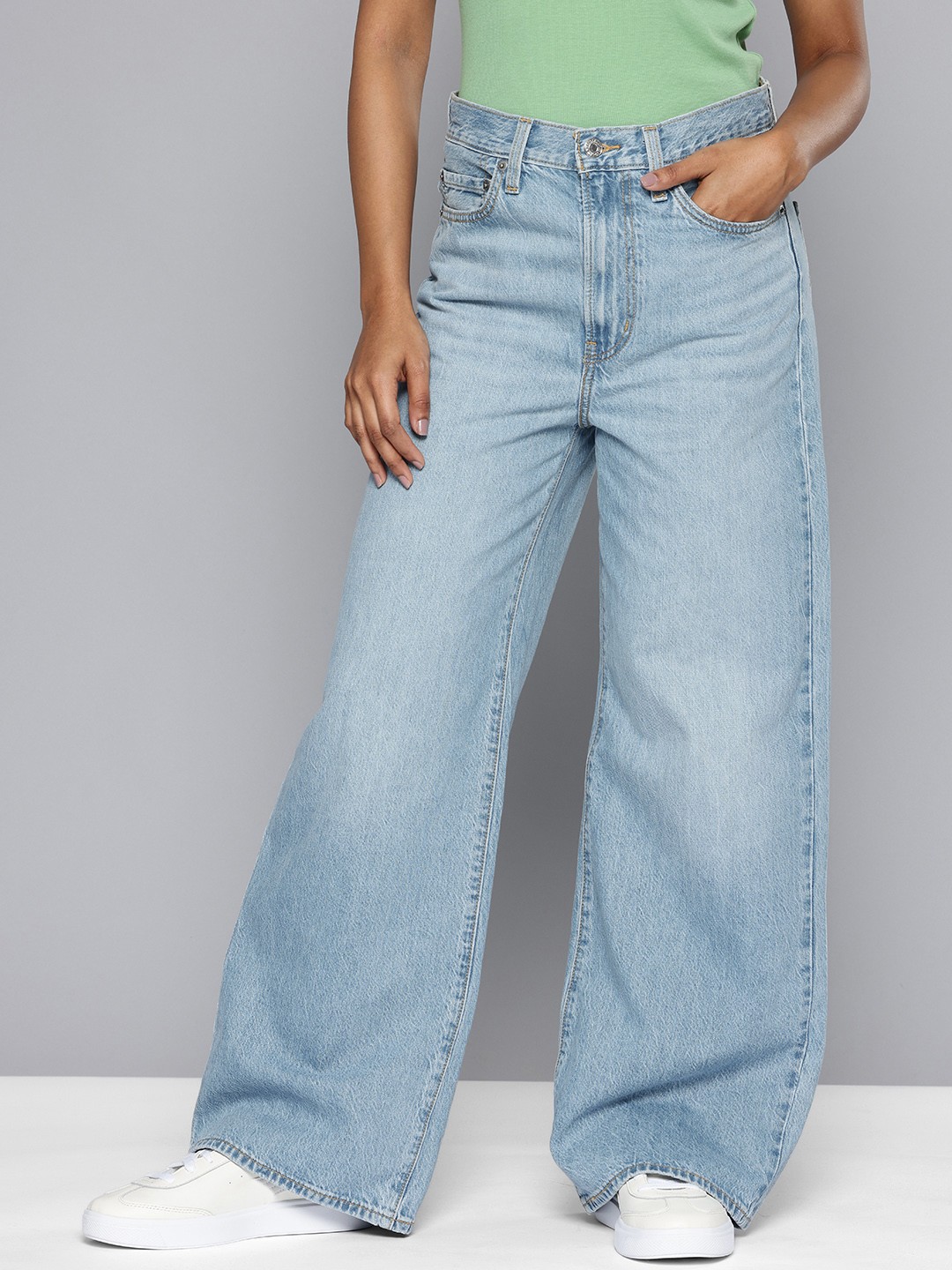 

Levis Women Pure Cotton Straight Fit High-Rise Heavy Fade Jeans, Blue