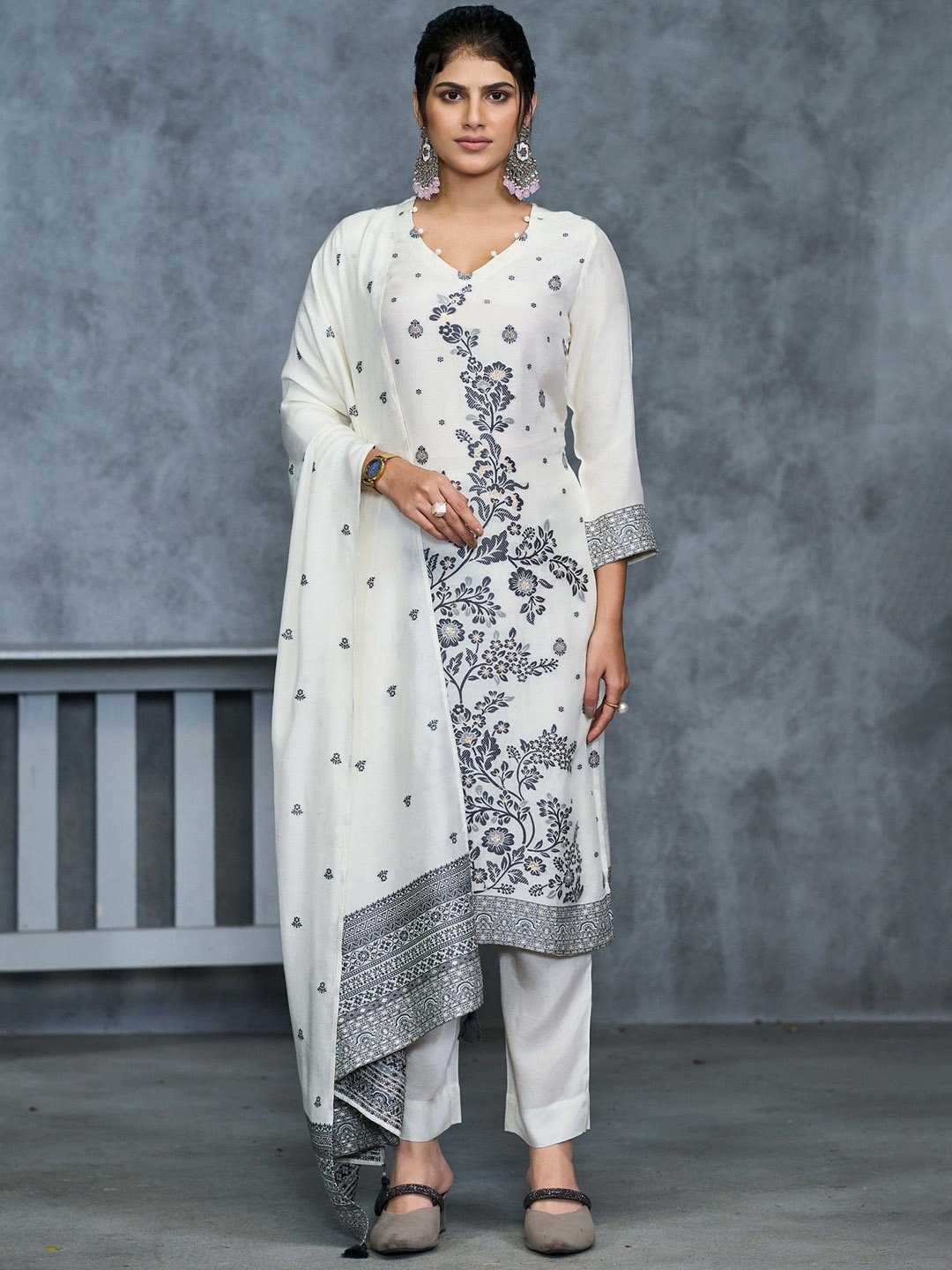 

Label Khoj Floral Embroidered V-Neck Straight Kurta With Trouser And Dupatta, White