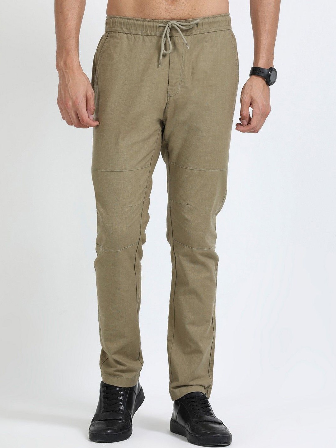 

NEVER NEUD Men Relaxed Regular Fit Mid-Rise Regular Trousers, Olive