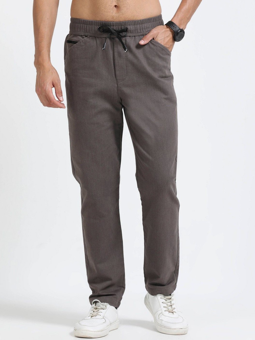 

NEVER NEUD Men Relaxed Airport Traveller Trousers, Brown