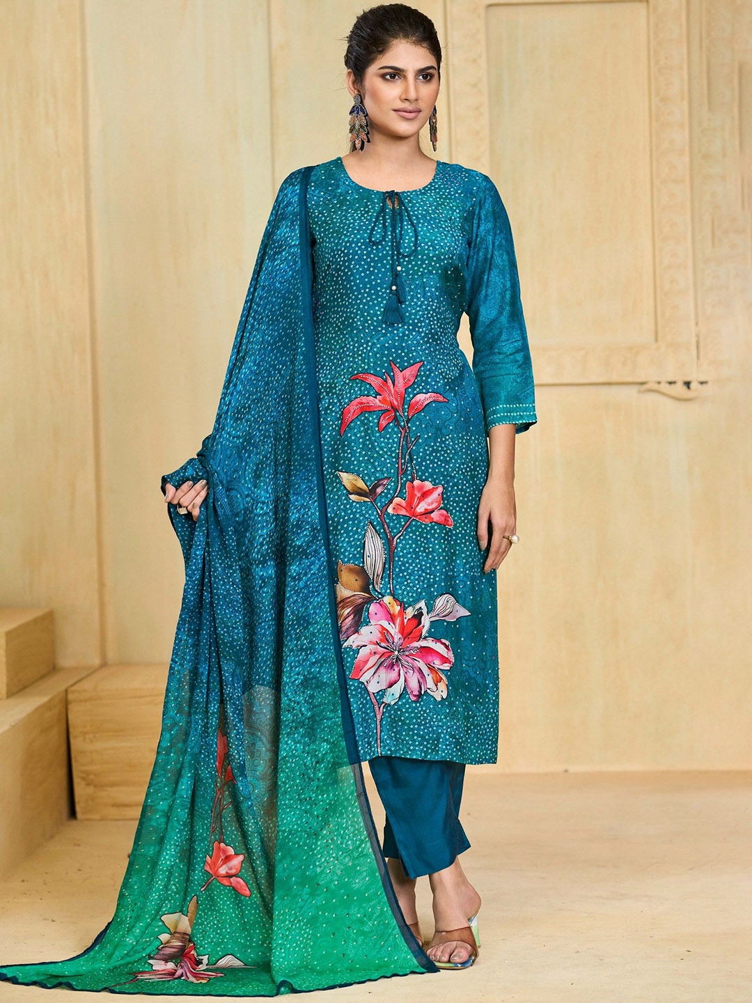 

Label Khoj Bandhani Printed Tie-Up Neck Muslin Straight Kurta With Trouser & Dupatta, Sea green