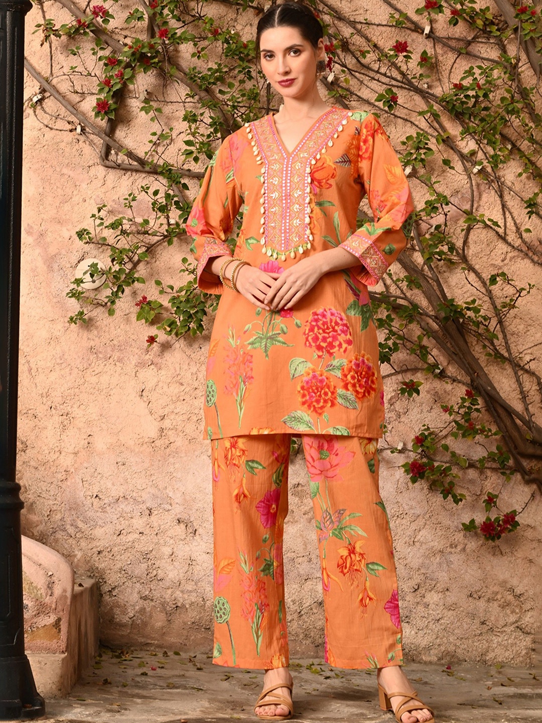 

filora Floral Printed Pure Cotton Kurta With Trousers, Orange