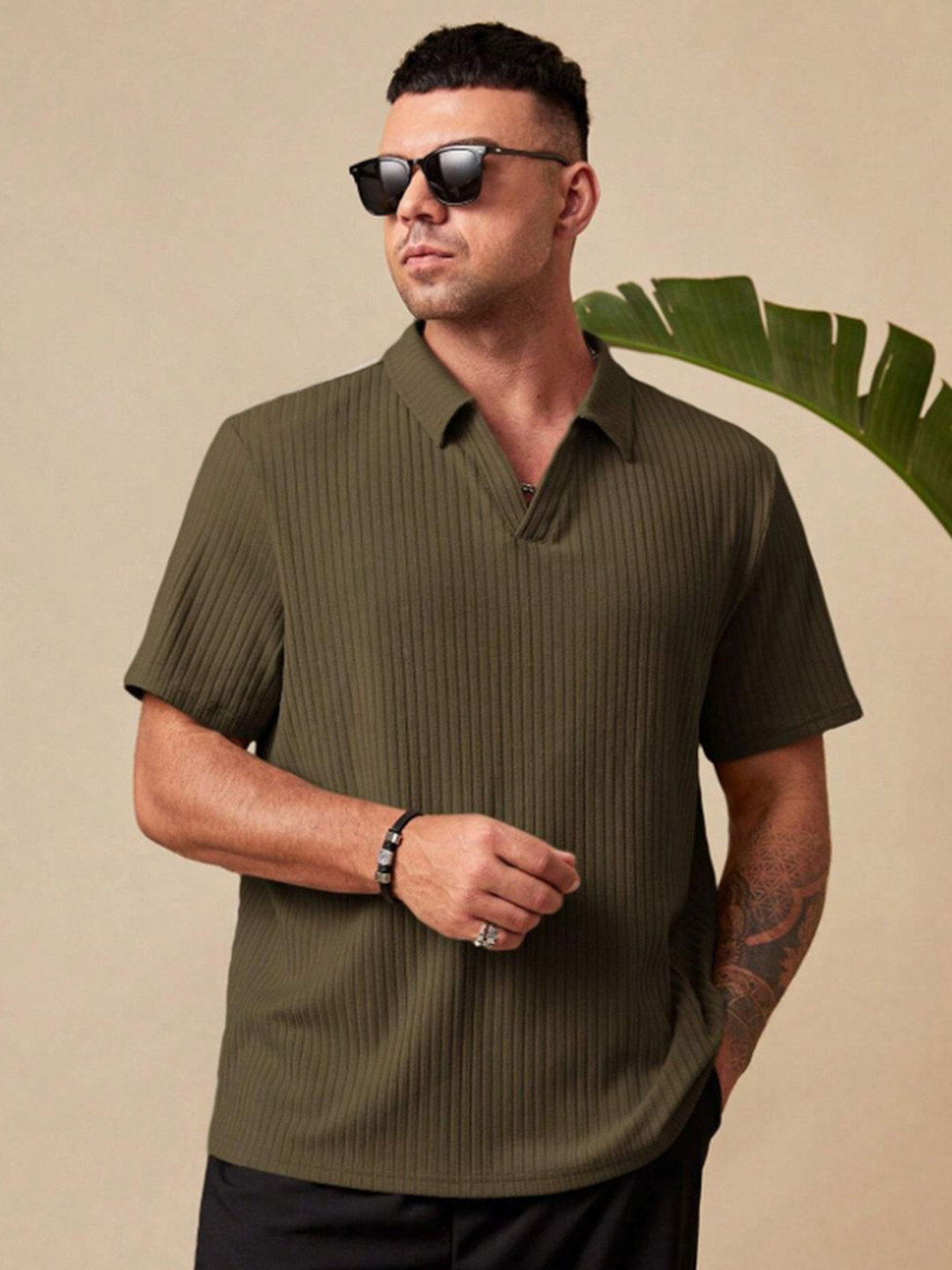 

madfrog Men Self Design Polo Collar T-shirt, Olive