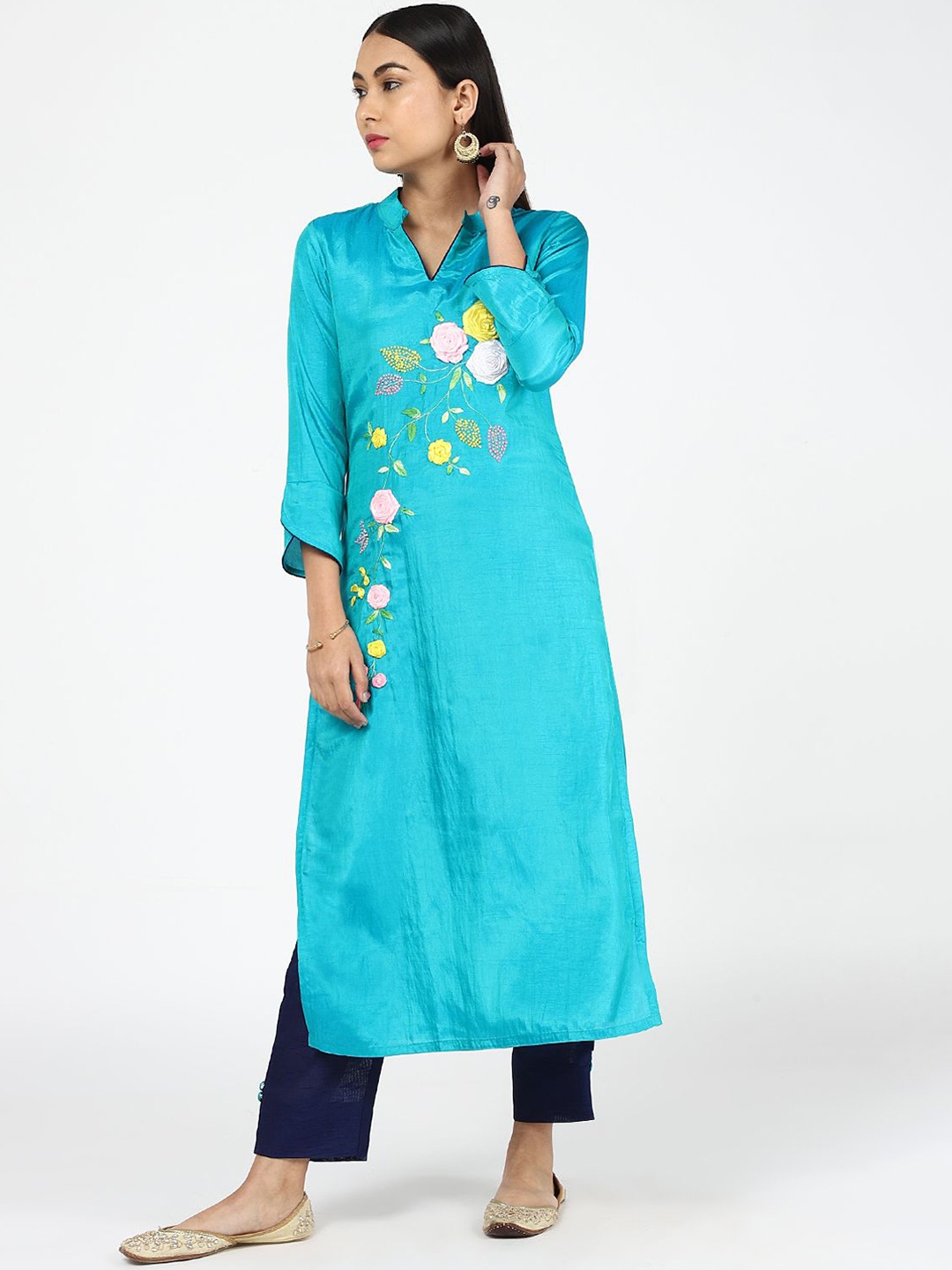

SHADES OF FAASHION Floral Embroidered Mandarin Collar Pure Silk Kurta with Trousers, Blue