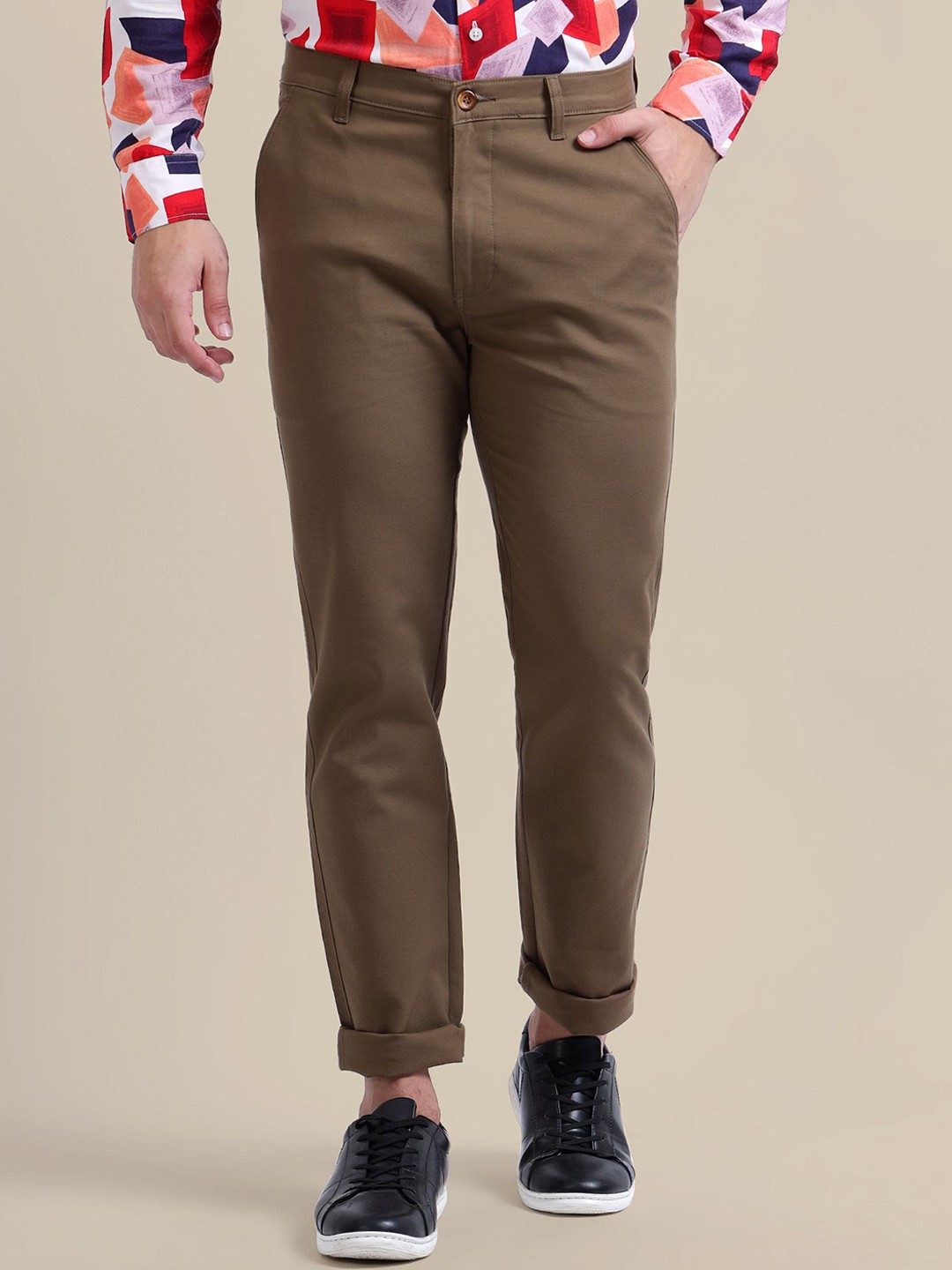 

AMSWAN Men Low-Rise Smart Fit Trousers, Brown