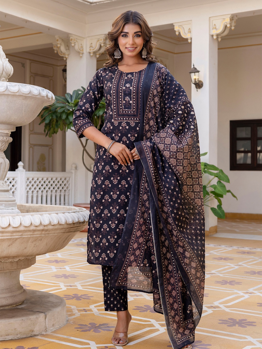 

Kohsh Floral Printed Round Neck Sequinnce Work Pure Cotton Kurta with Trousers & Dupatta, Black