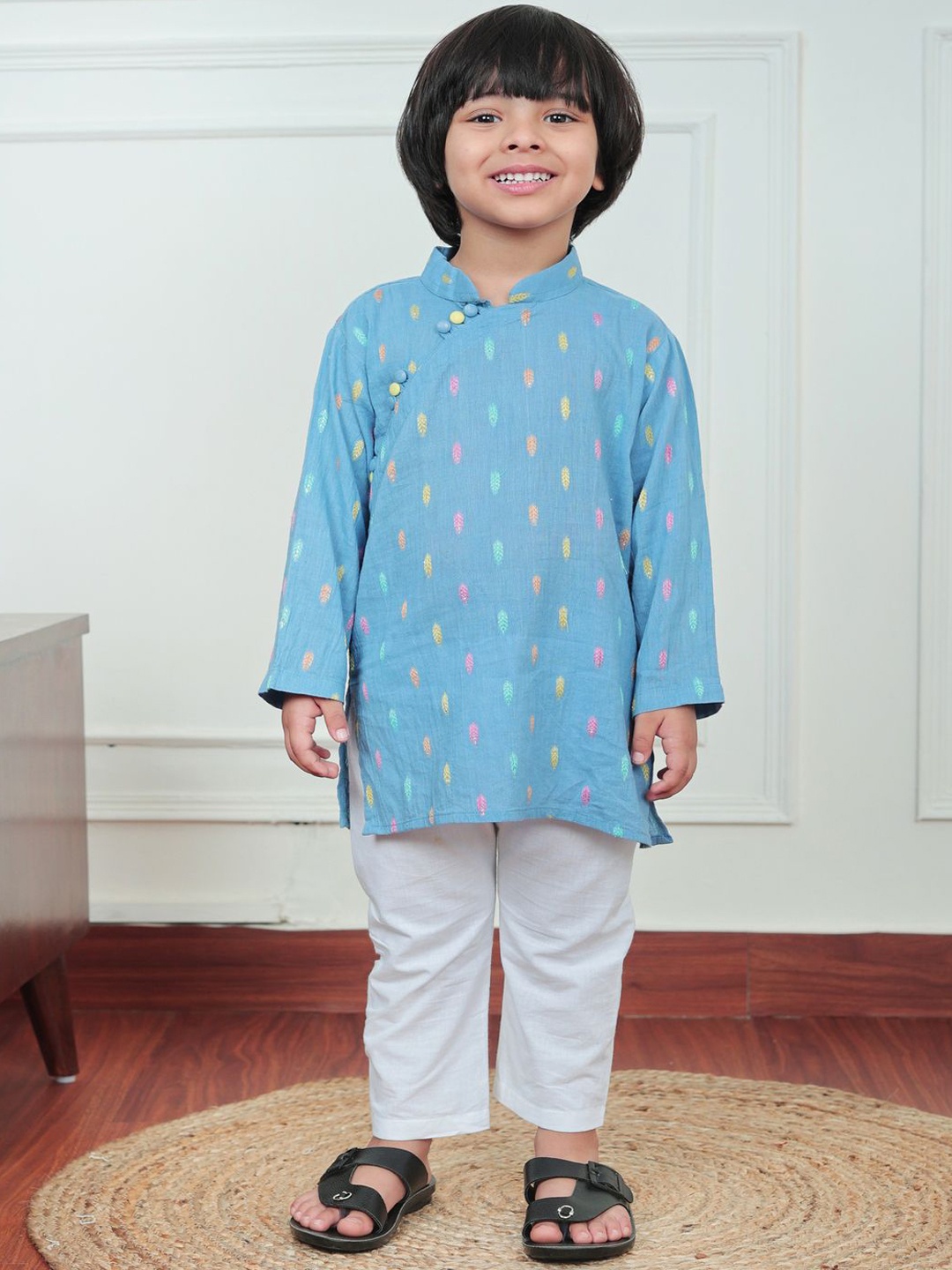 

Polka Tots Boys Floral Embroidered Mandarin Collar Pure Cotton Straight Kurta With Pyjamas, Blue