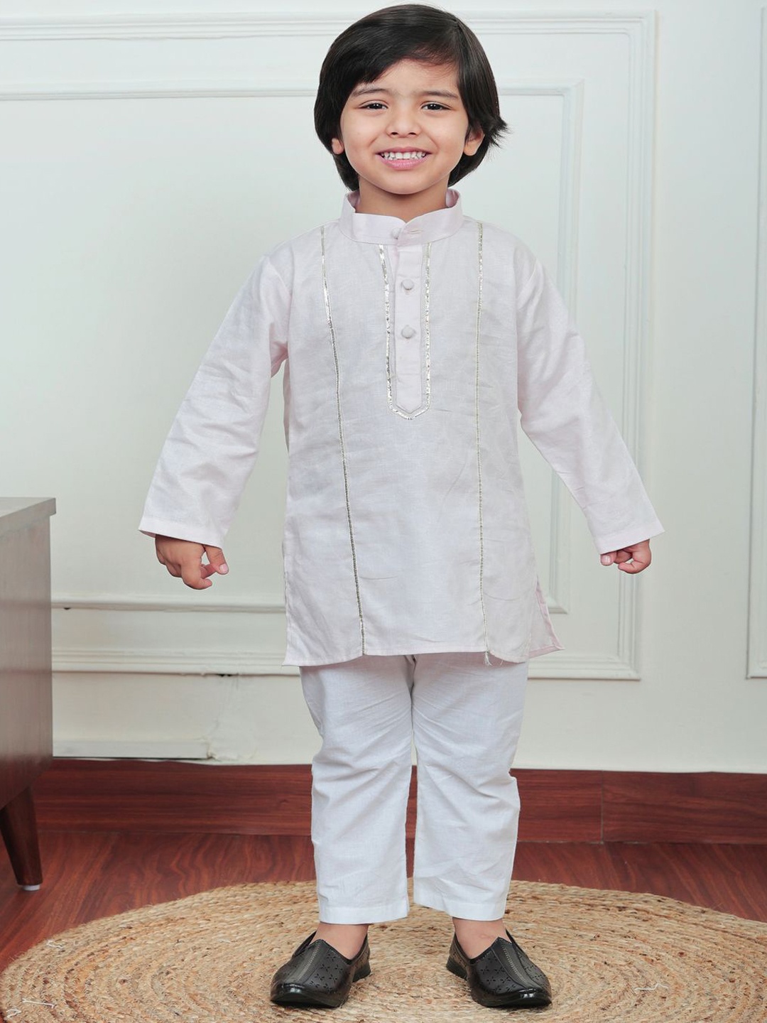 

Polka Tots Boys Mandarin Collar Gotta Patti Pure Cotton Straight Kurta With Pyjamas, White