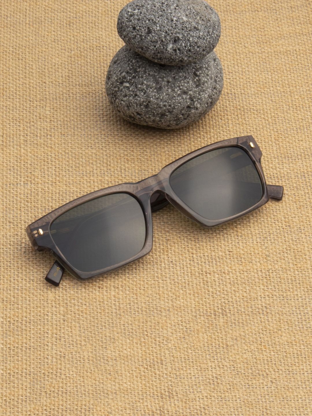 

Ted Smith Unisex Green Wayfarer Premium Acetate Sunglasses with Polarised Lens